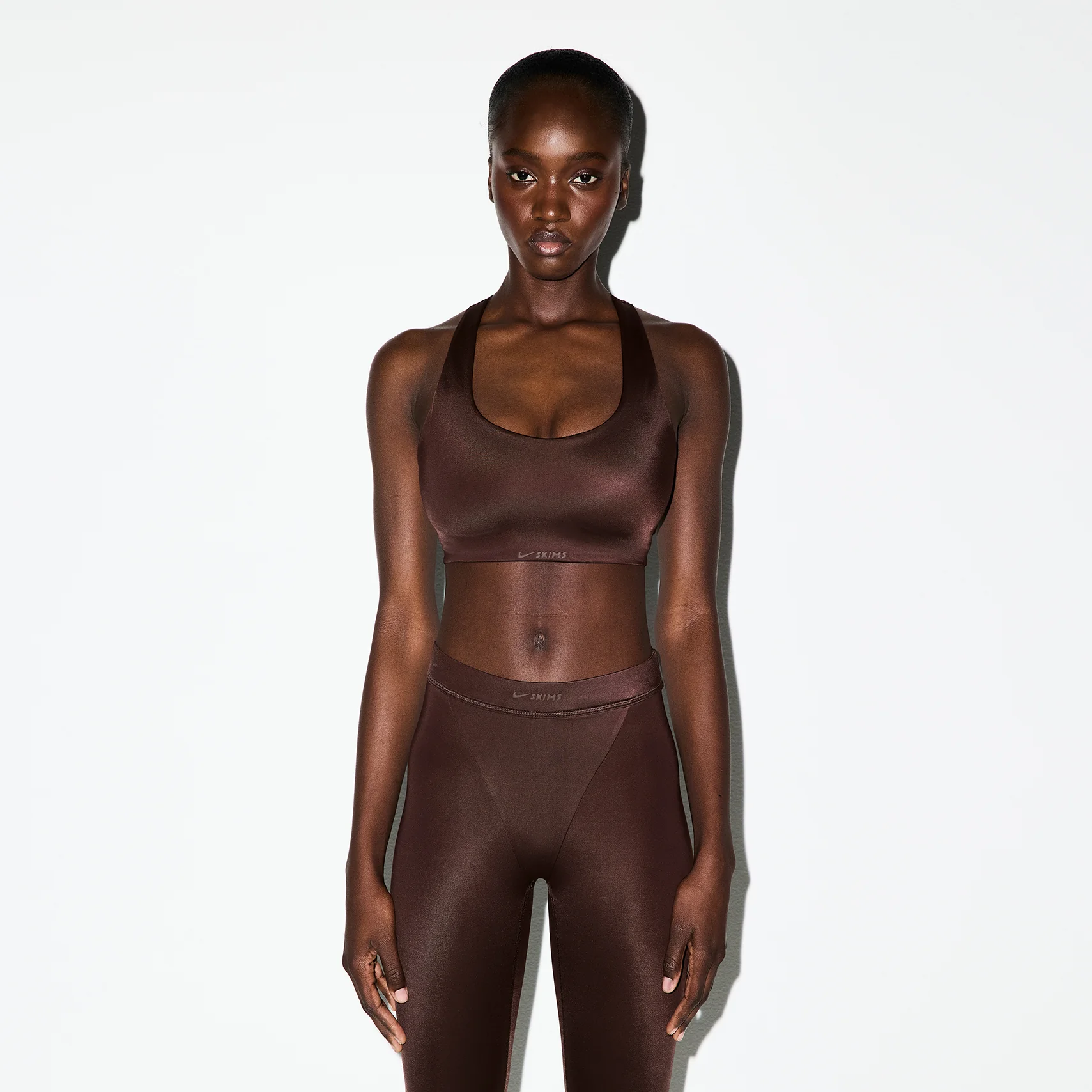 NikeSKIMS SHINE V-LINE 26" LEGGING | PHOENIX - Image 6
