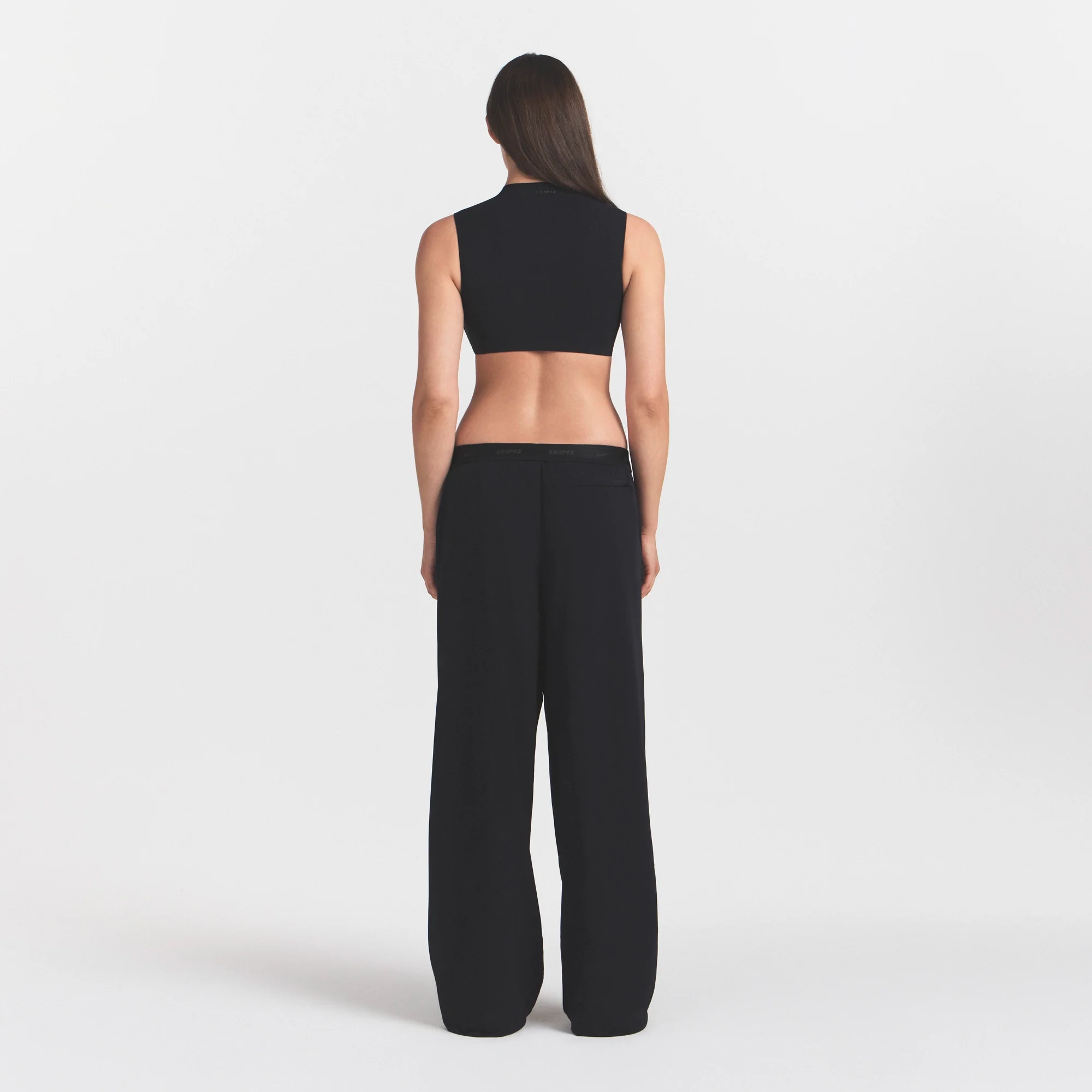NikeSKIMS STRETCH NYLON OVERSIZED PANT | OBSIDIAN - Image 5