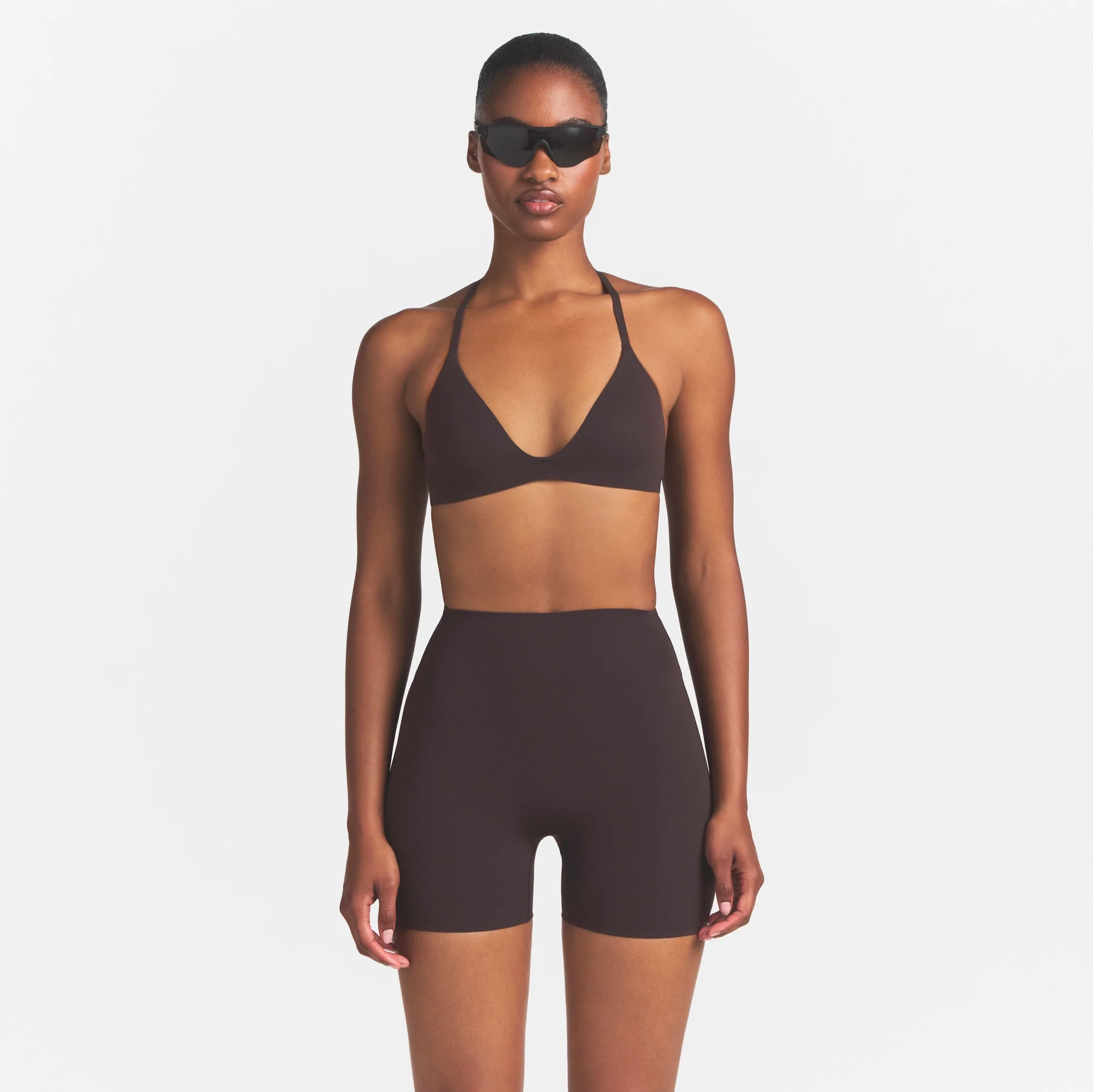 NikeSKIMS STUDIO STRETCH 5" BIKER SHORT | DARK ROAST - Image 3