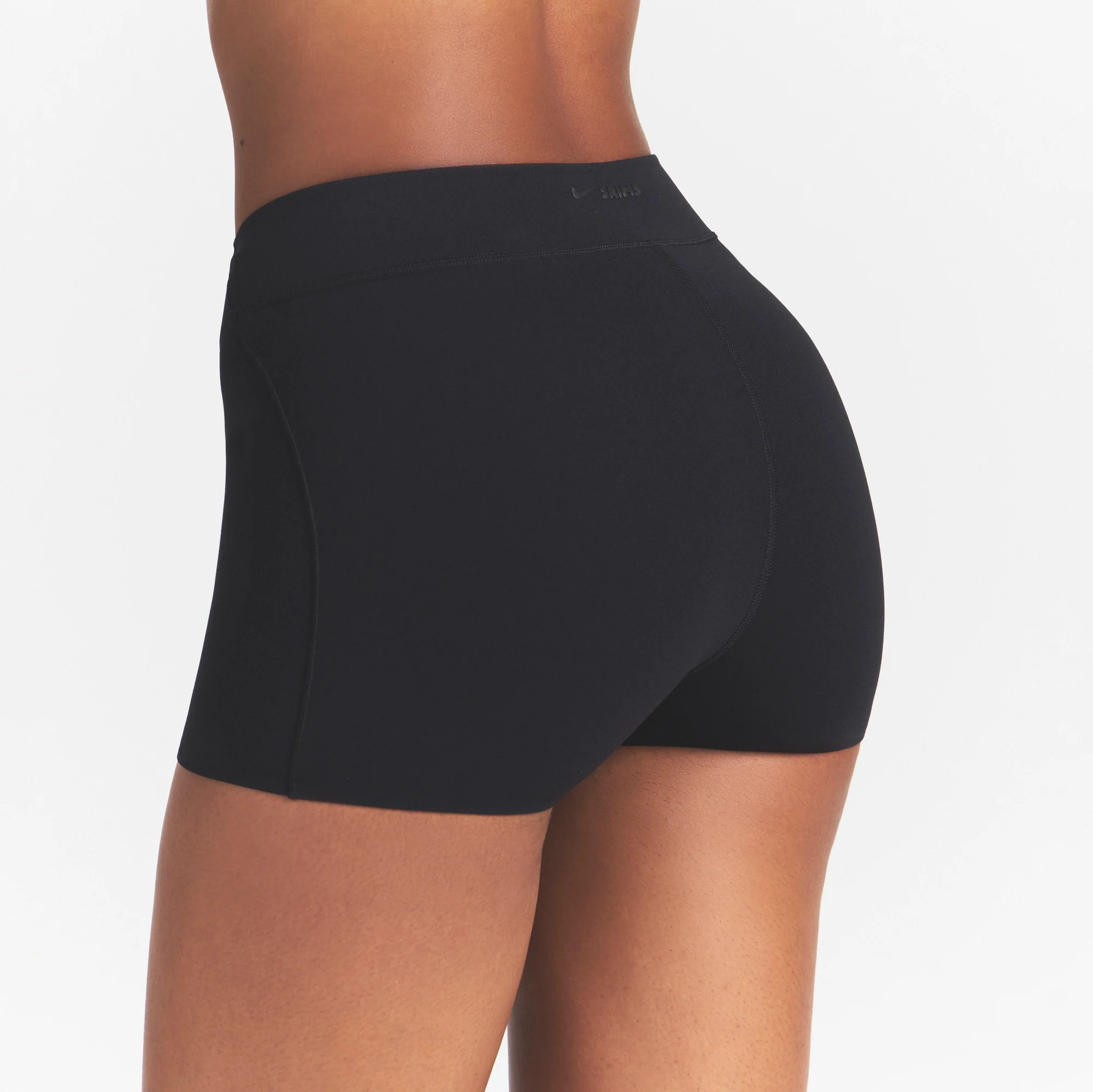 NikeSKIMS STUDIO STRETCH DIPPED 2" SHORT | OBSIDIAN - Image 3