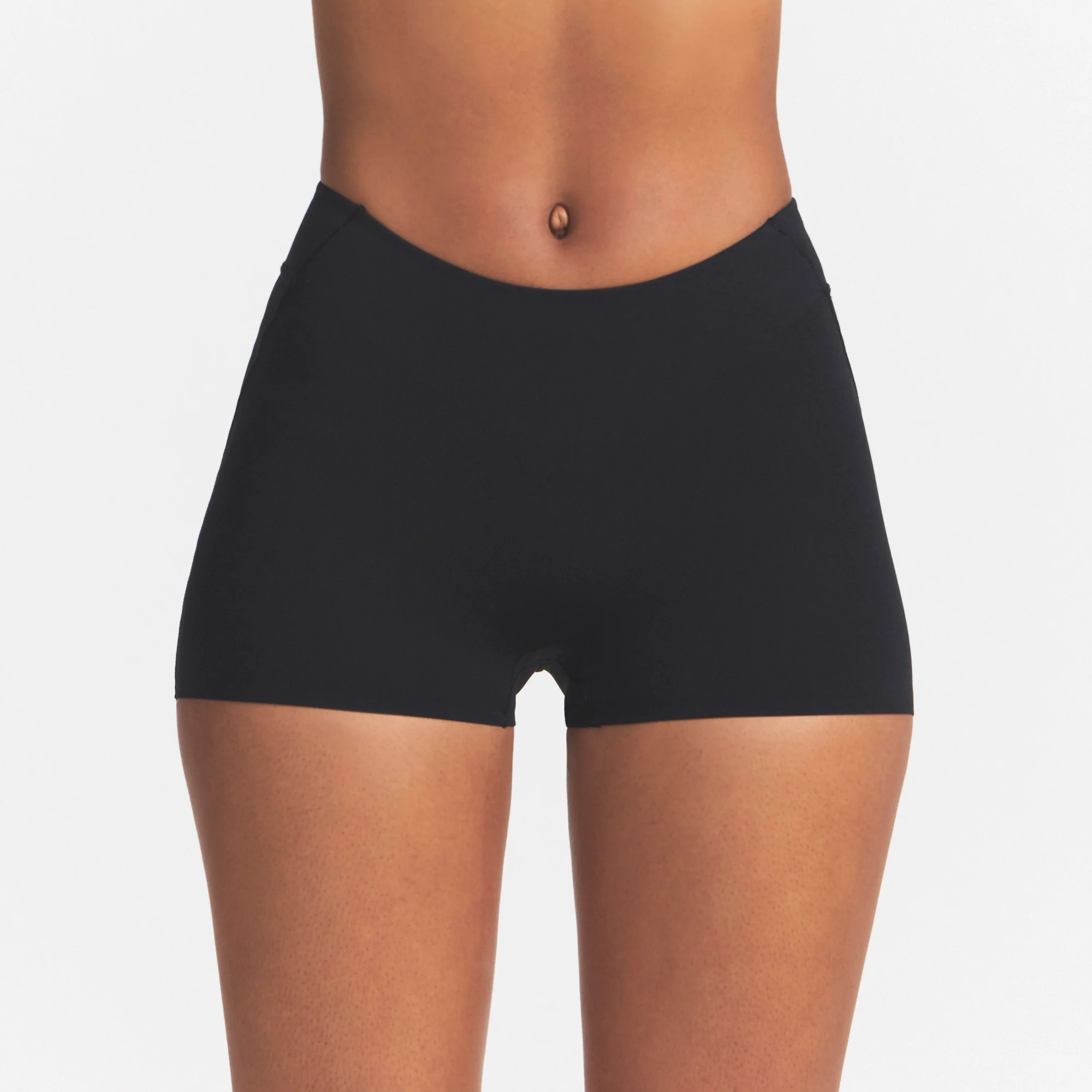 NikeSKIMS STUDIO STRETCH DIPPED 2" SHORT | OBSIDIAN - Image 4