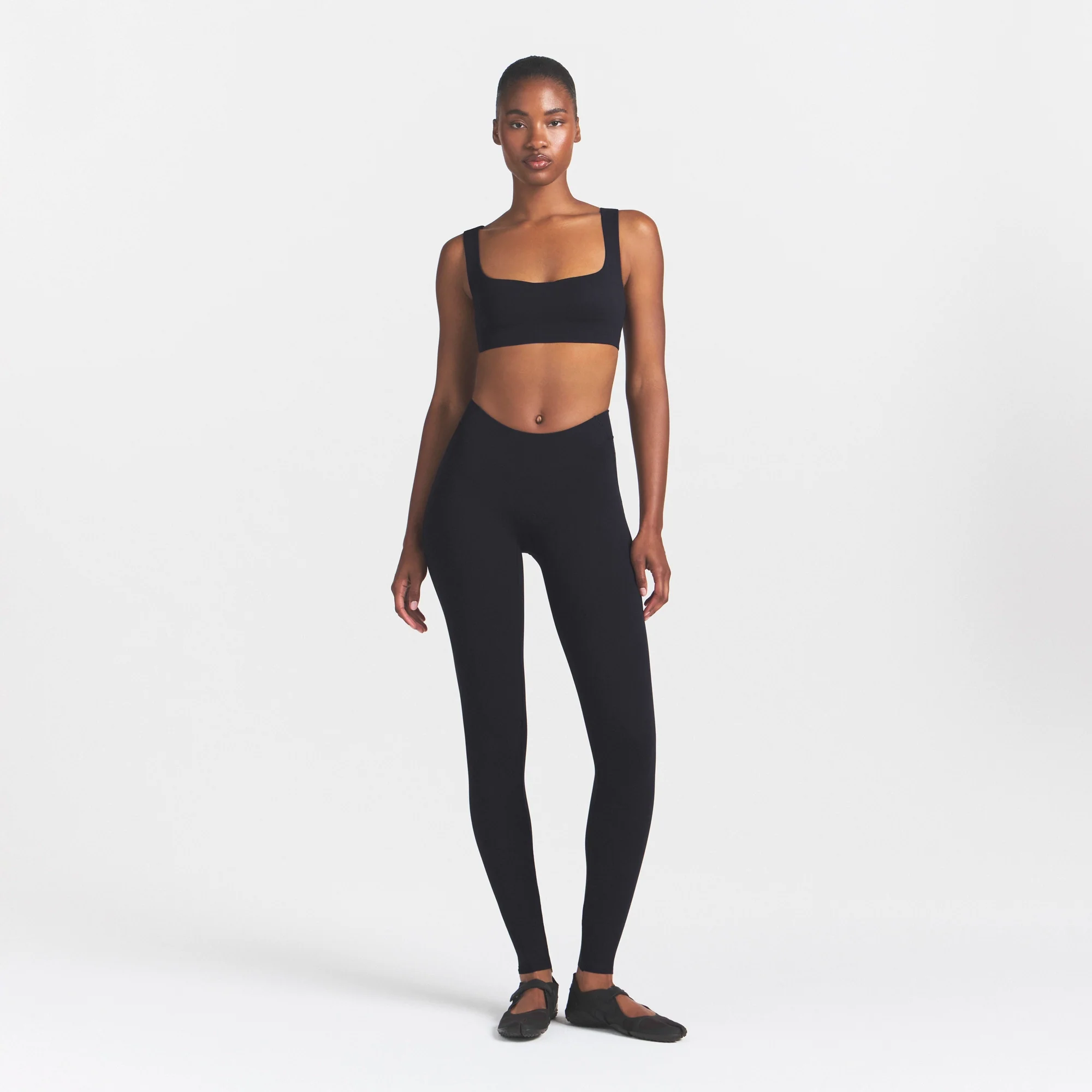 NikeSKIMS STUDIO STRETCH DIPPED 29" LEGGING | OBSIDIAN - Image 2