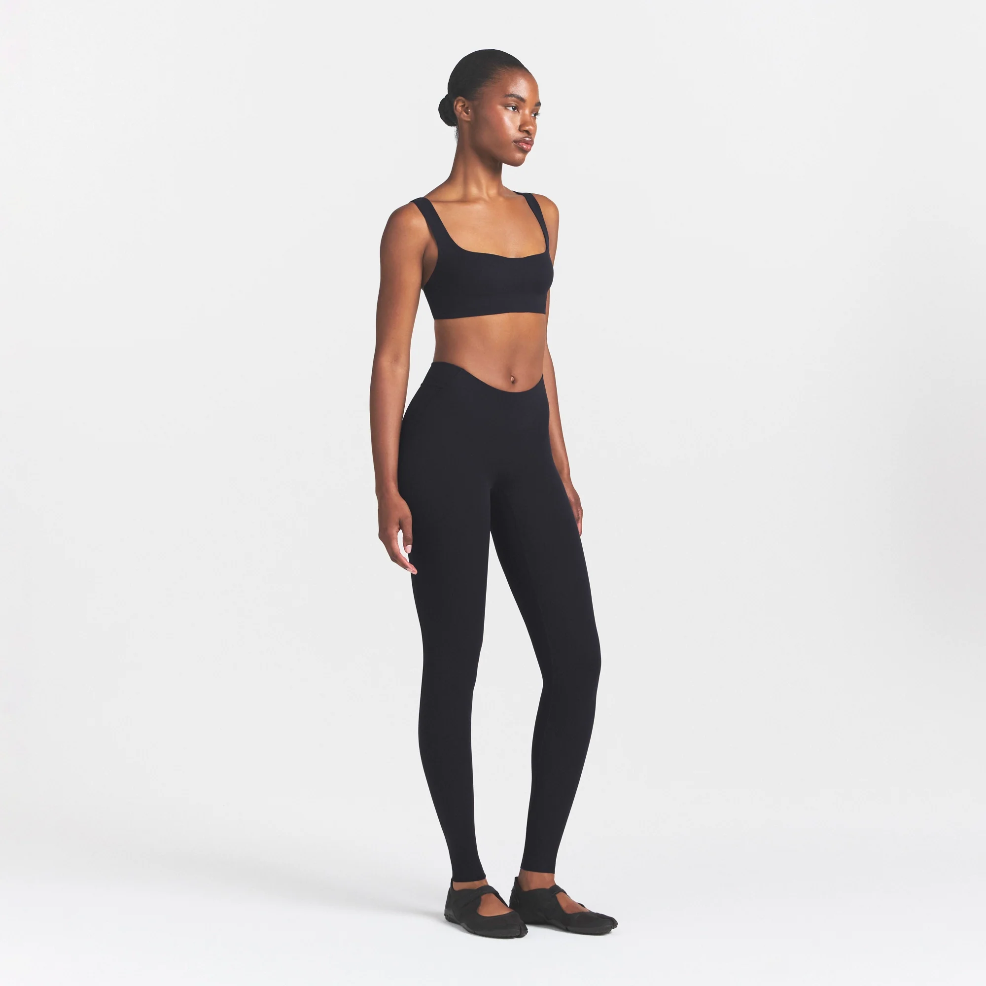 NikeSKIMS STUDIO STRETCH DIPPED 29" LEGGING | OBSIDIAN - Image 5
