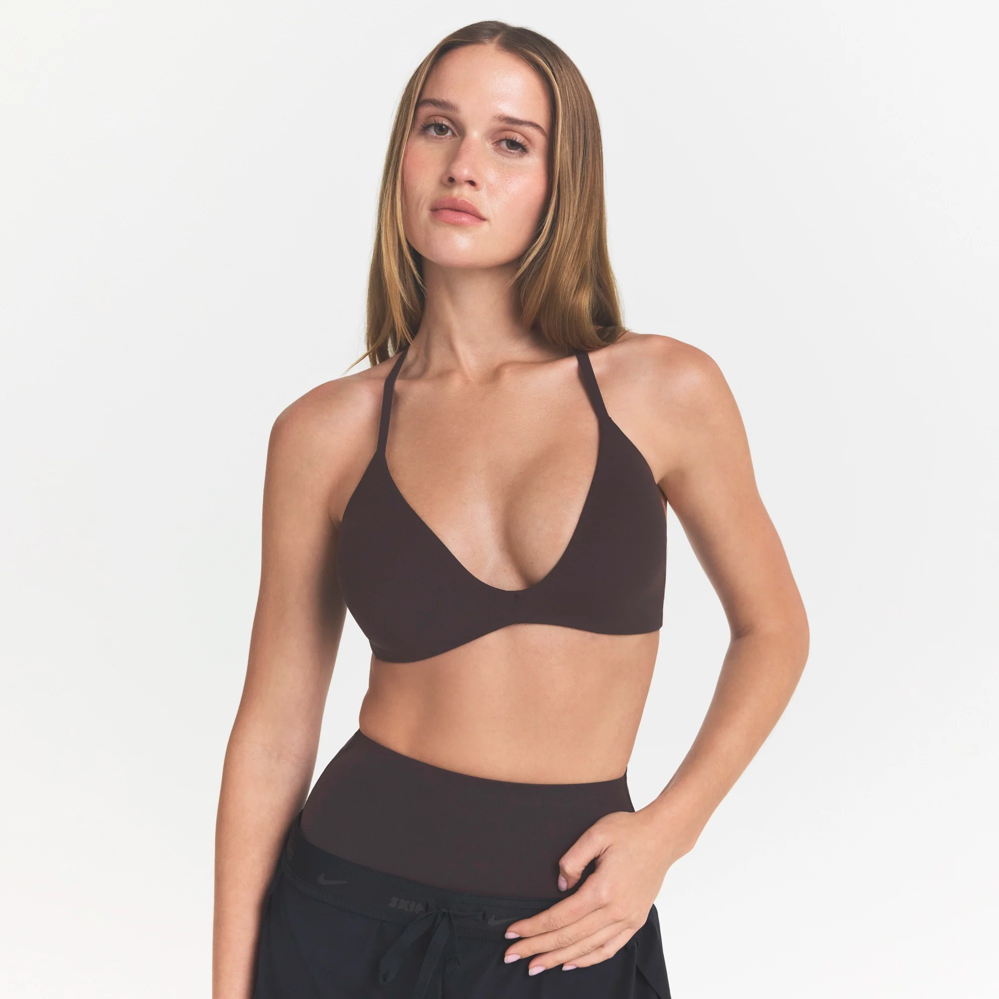 NikeSKIMS STUDIO STRETCH T-BACK TRIANGLE BRA | DARK ROAST - Image 3