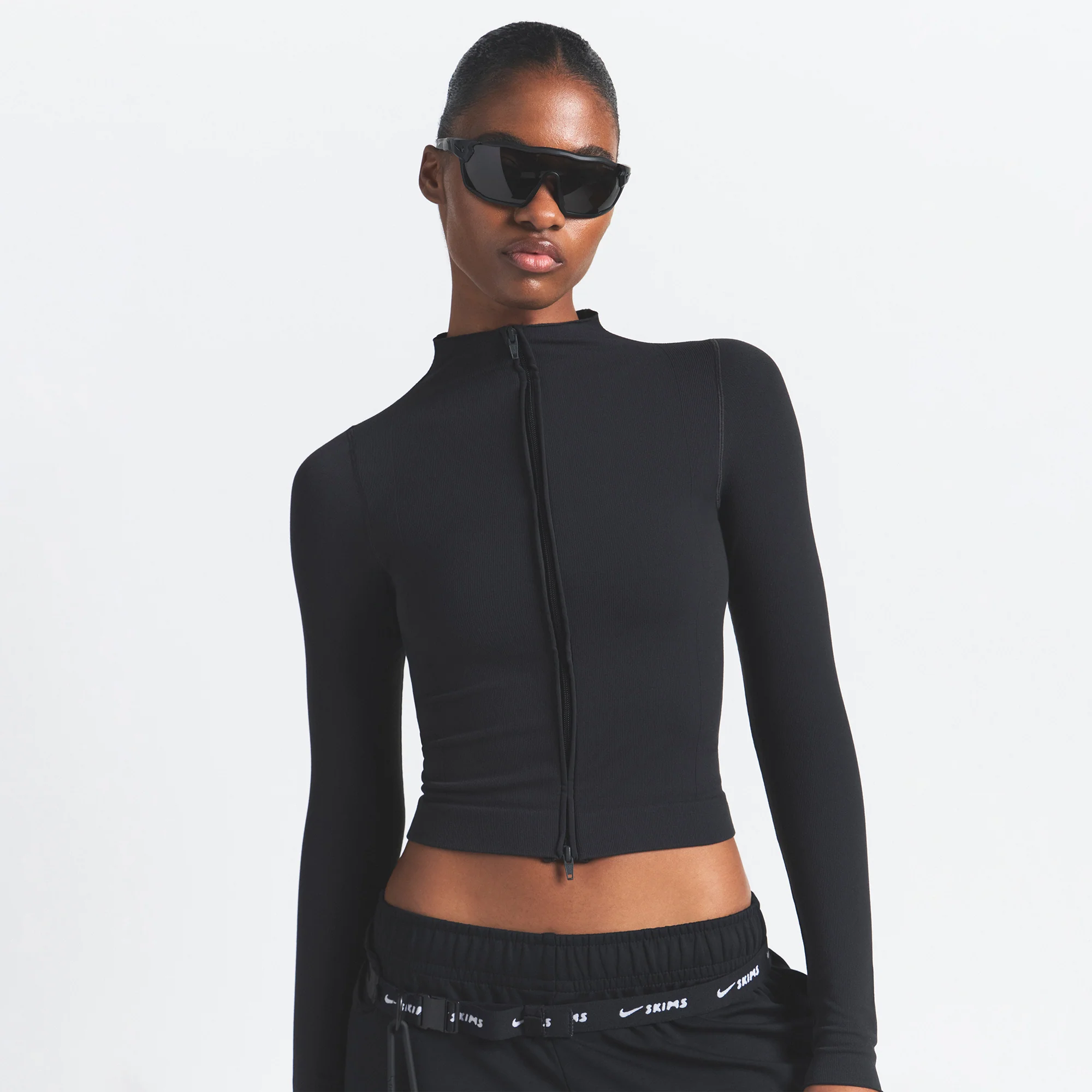 NikeSKIMS VINTAGE SEAMLESS FULL ZIP JACKET | OBSIDIAN - Image 3