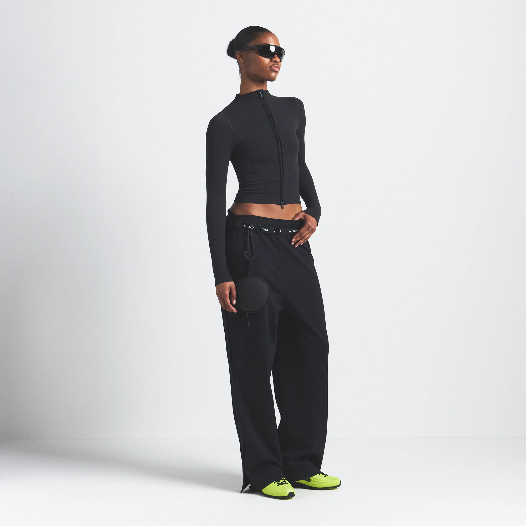 NikeSKIMS VINTAGE SEAMLESS FULL ZIP JACKET | OBSIDIAN - Image 5