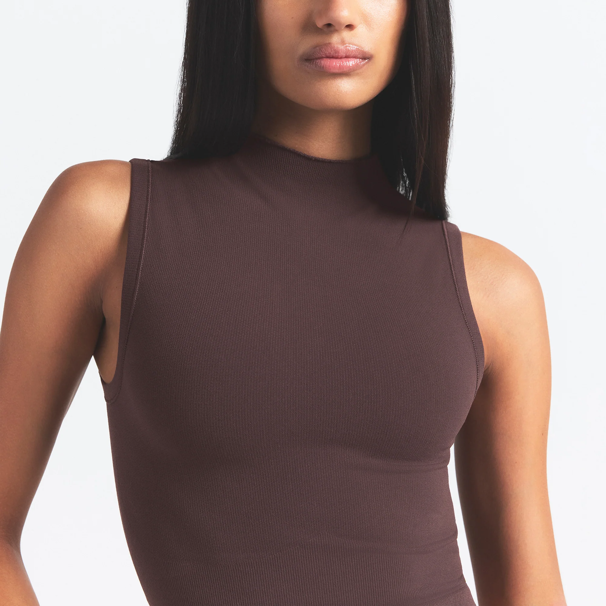 NikeSKIMS VINTAGE SEAMLESS MOCK NECK BRA TOP | PHOENIX - Image 9