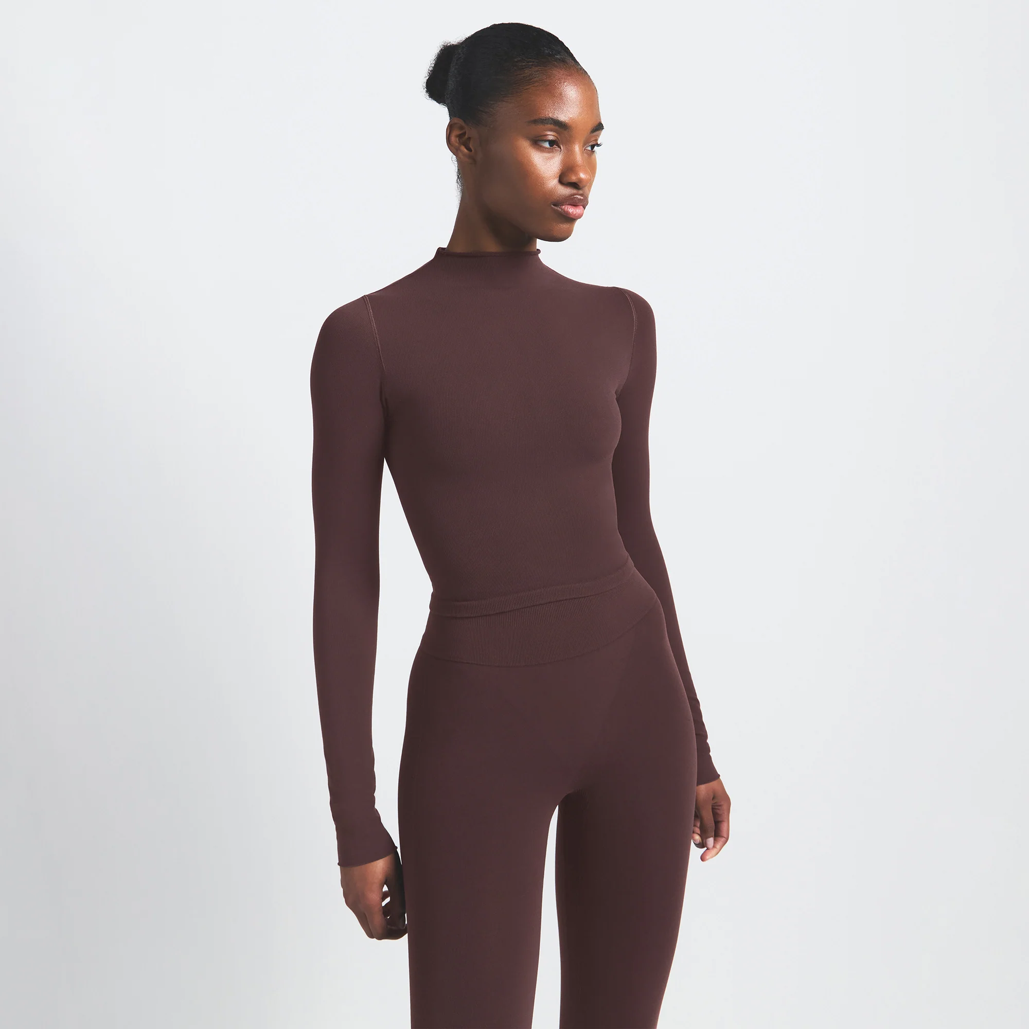 NikeSKIMS VINTAGE SEAMLESS MOCK NECK CROP TOP | PHOENIX - Image 4