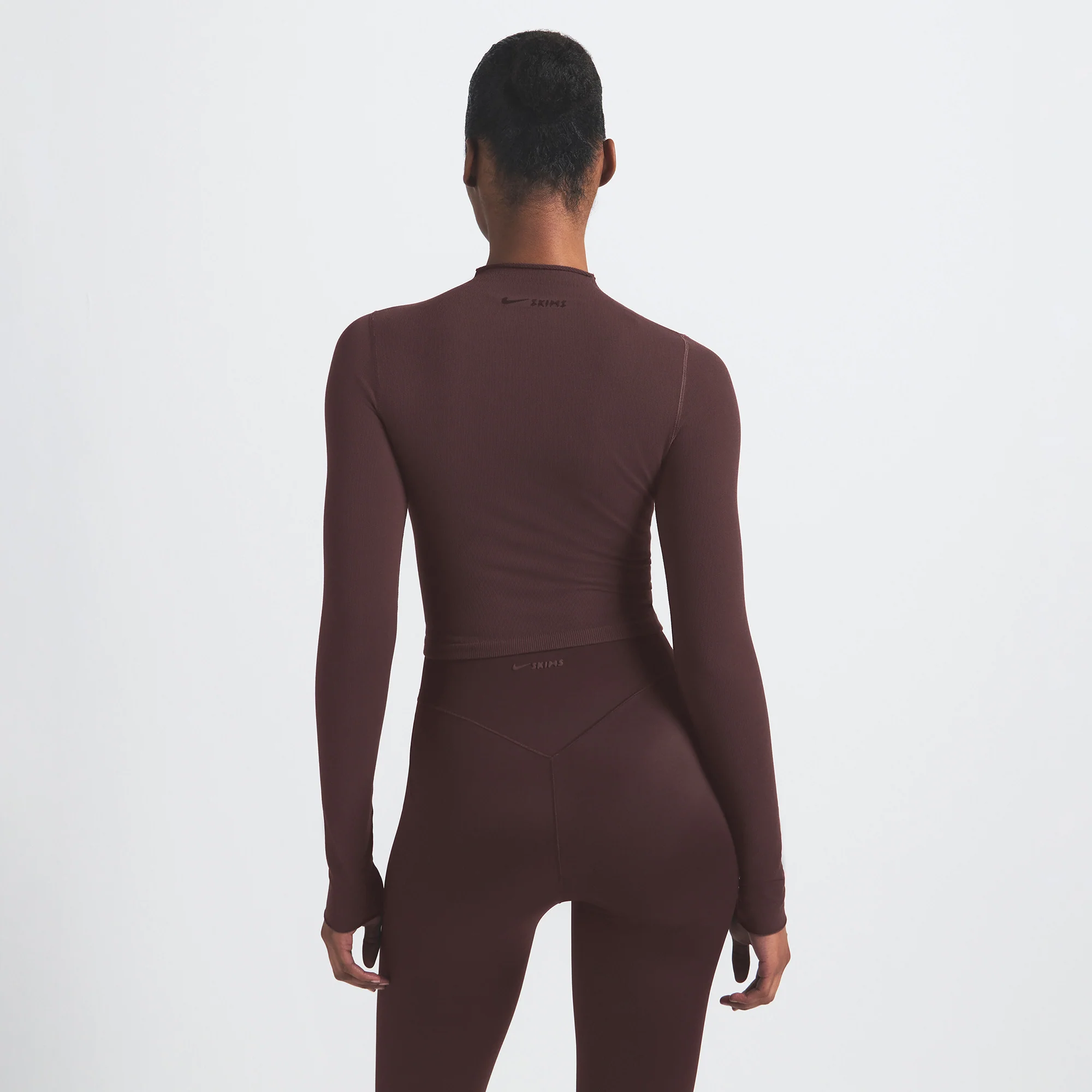 NikeSKIMS VINTAGE SEAMLESS MOCK NECK CROP TOP | PHOENIX - Image 5