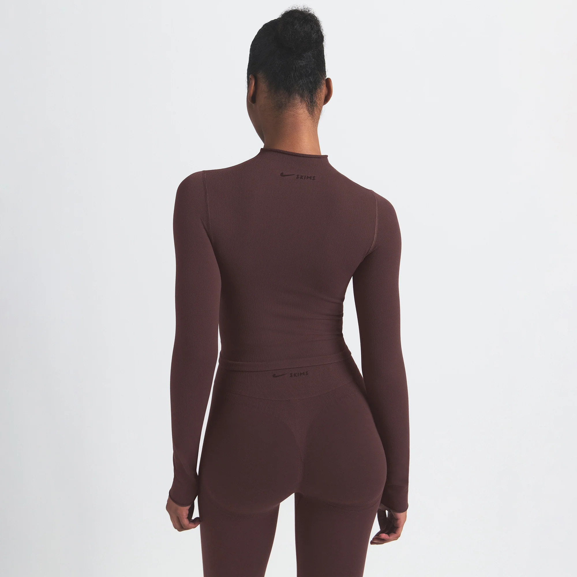 NikeSKIMS VINTAGE SEAMLESS MOCK NECK CROP TOP | PHOENIX - Image 7
