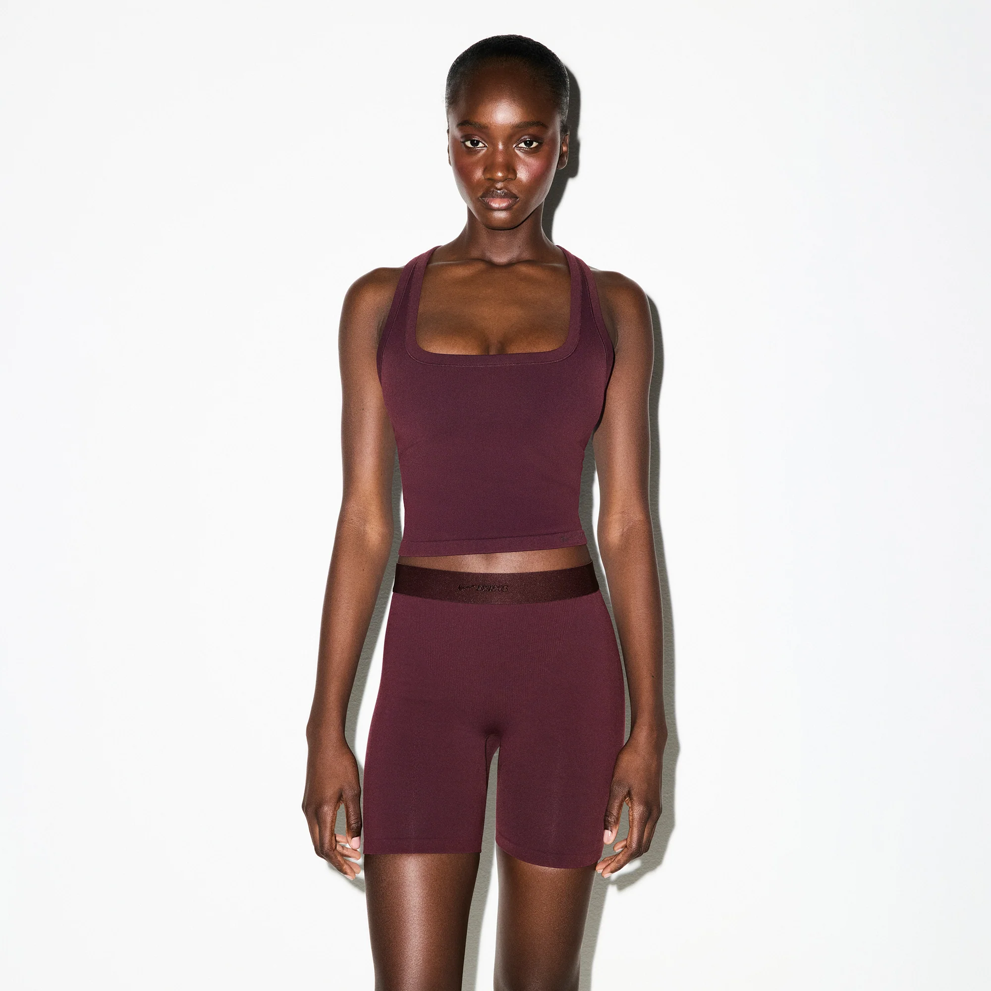 NikeSKIMS VINTAGE SEAMLESS RACER BACK TANK | CURRANT - Image 5