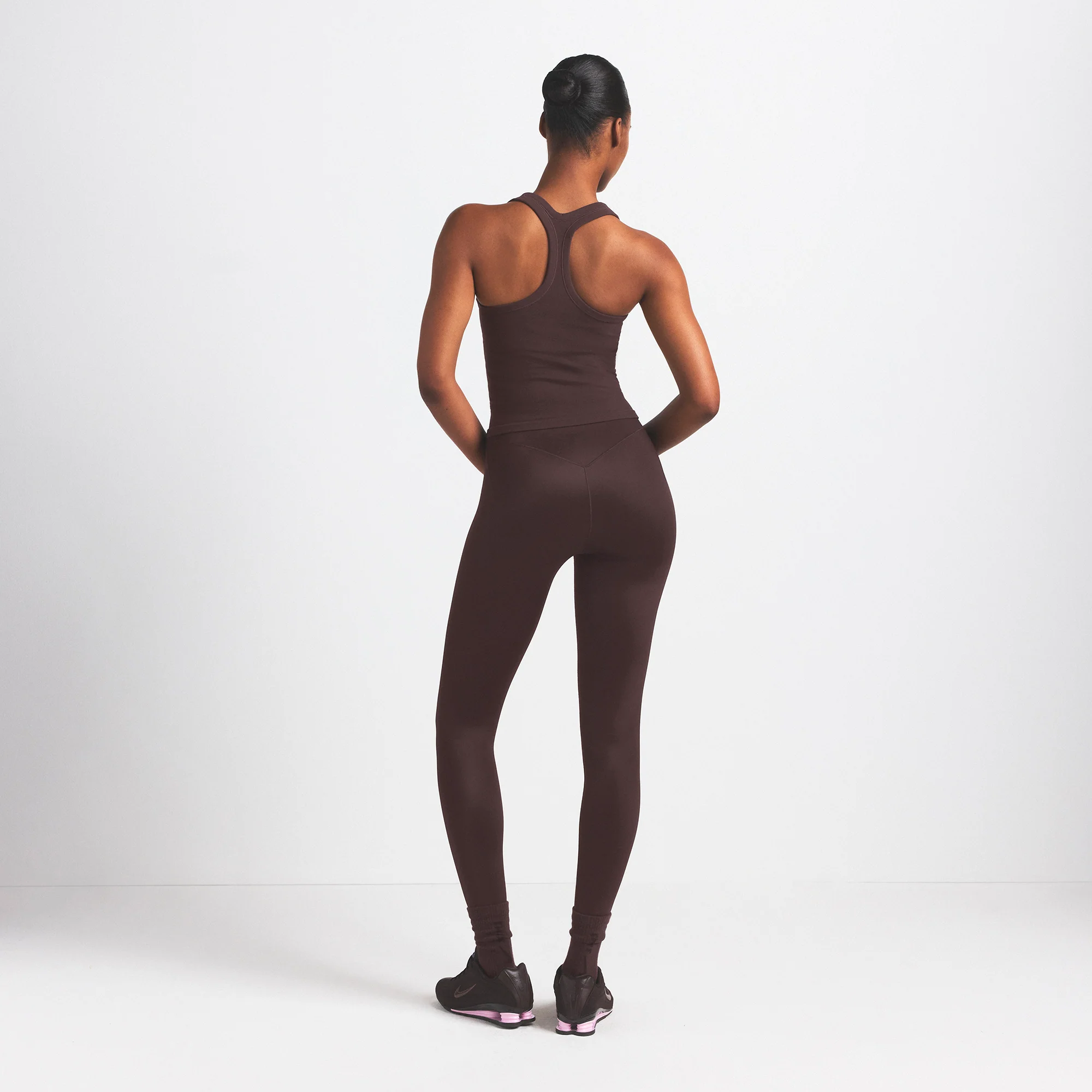 NikeSKIMS VINTAGE SEAMLESS RACER BACK TANK | PHOENIX - Image 5