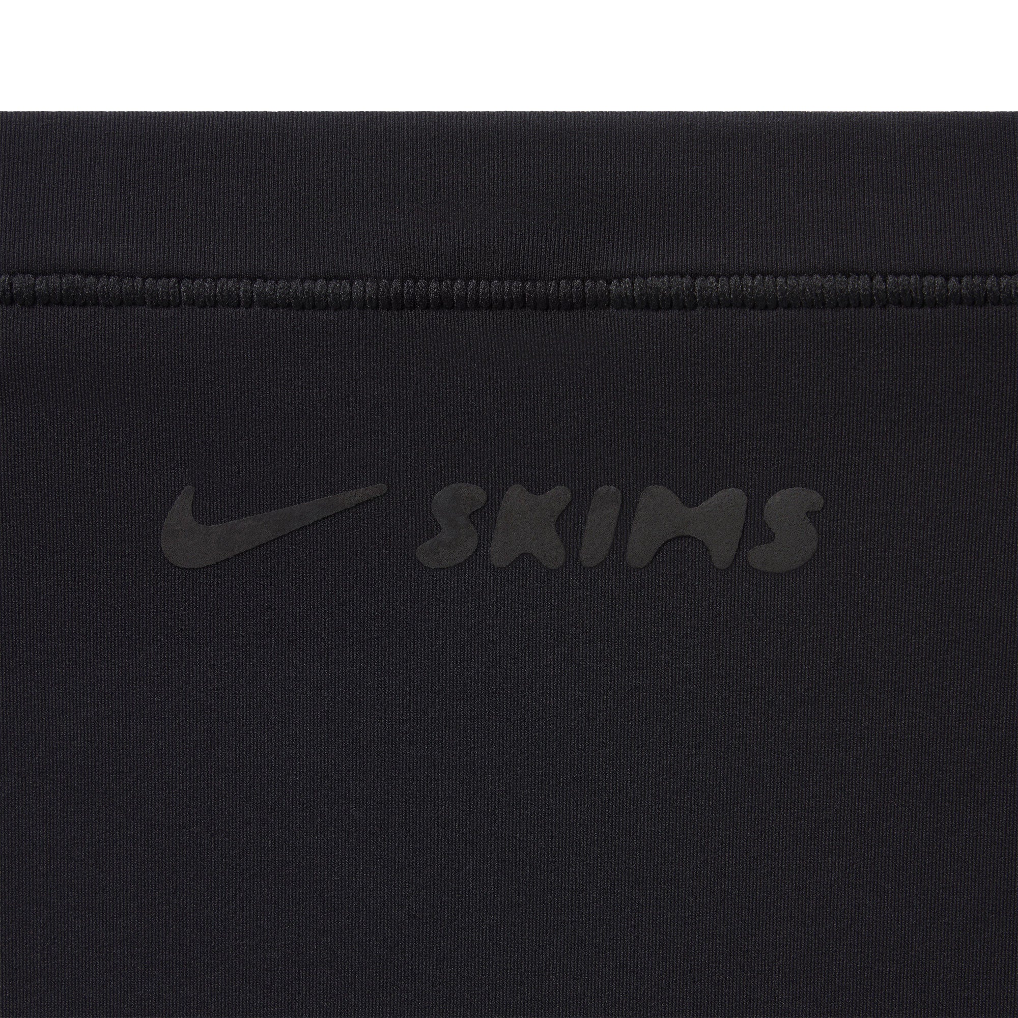 NikeSKIMS WEIGHTLESS LAYERS MOCK NECK LONG SLEEVE TOP | OBSIDIAN - Image 7