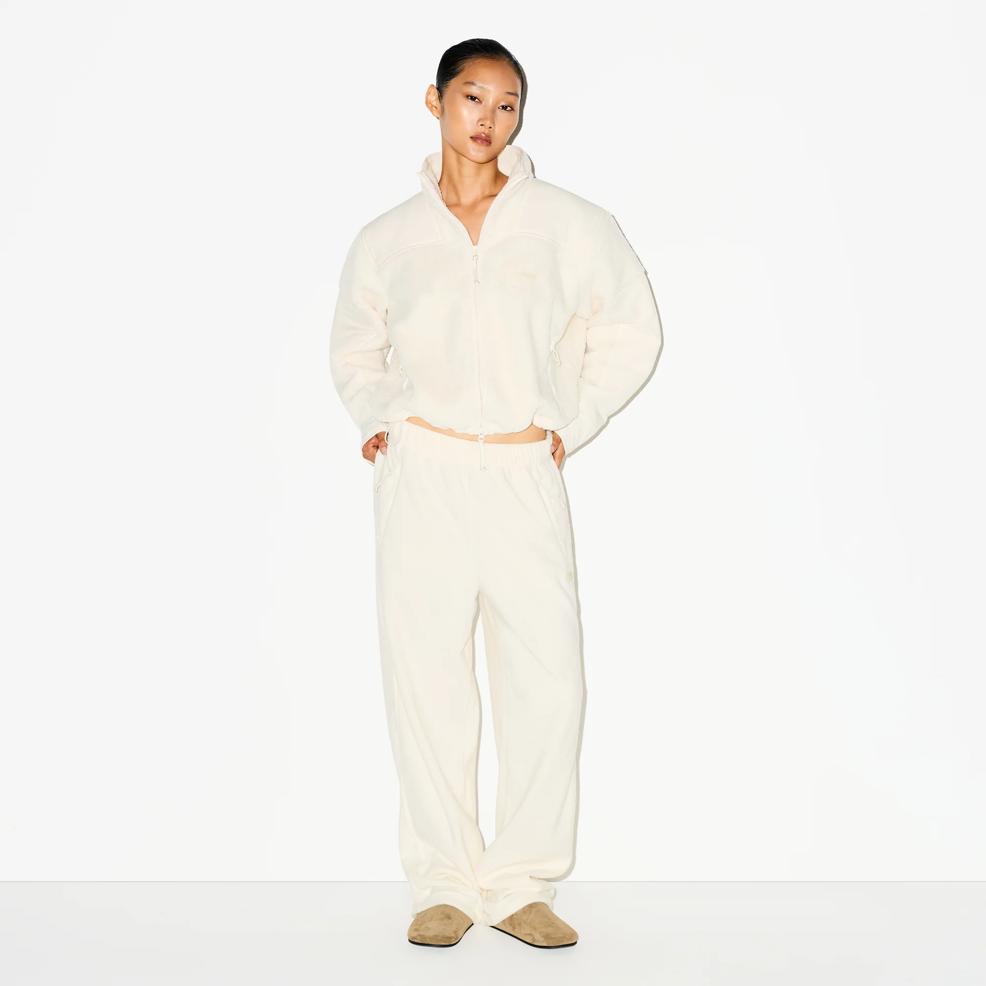 OUTDOOR FLEECE STRAIGHT LEG PANT | ECRU - Image 4