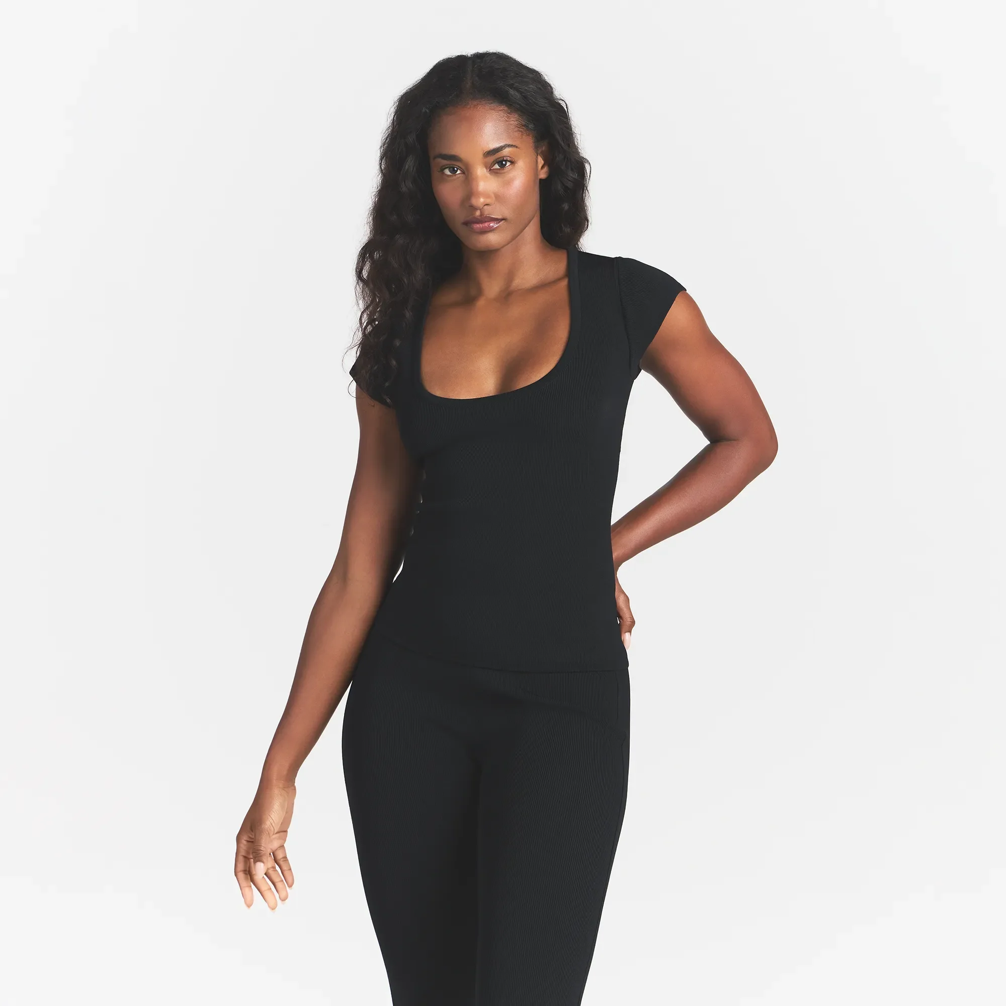 REFINED KNIT SCOOP NECK TOP | OBSIDIAN - Image 3