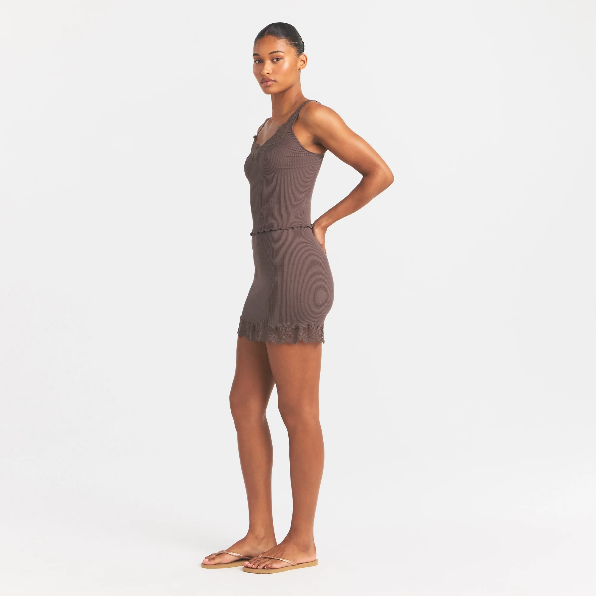 RIB KNIT LACE MINI SKIRT | AMETHYST - Image 4