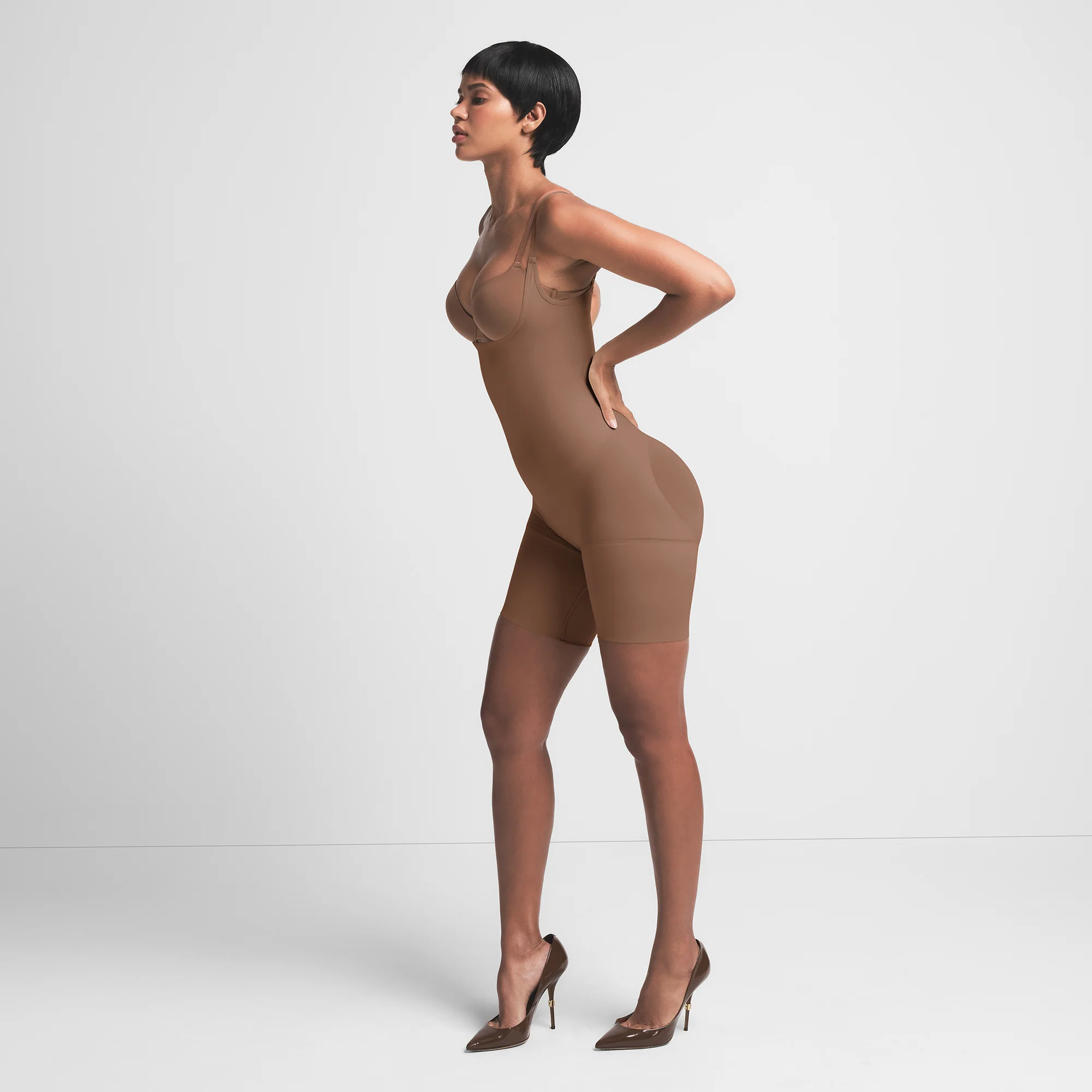 SEAMLESS SCULPT BUTT LIFTING OPEN BUST BODYSUIT | JASPER - Image 4