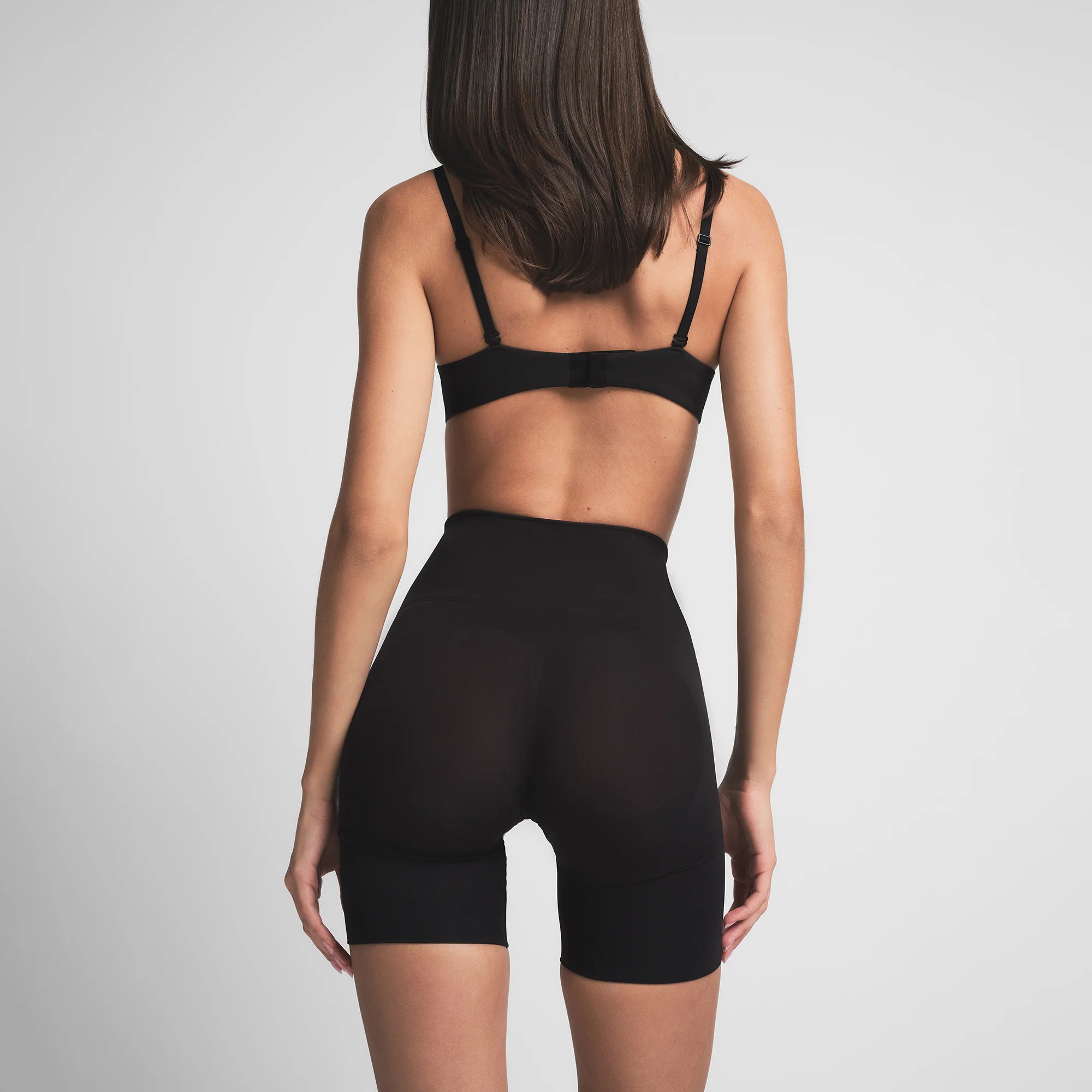 SEAMLESS SCULPT BUTT LIFTING SHORT | ONYX - Image 5
