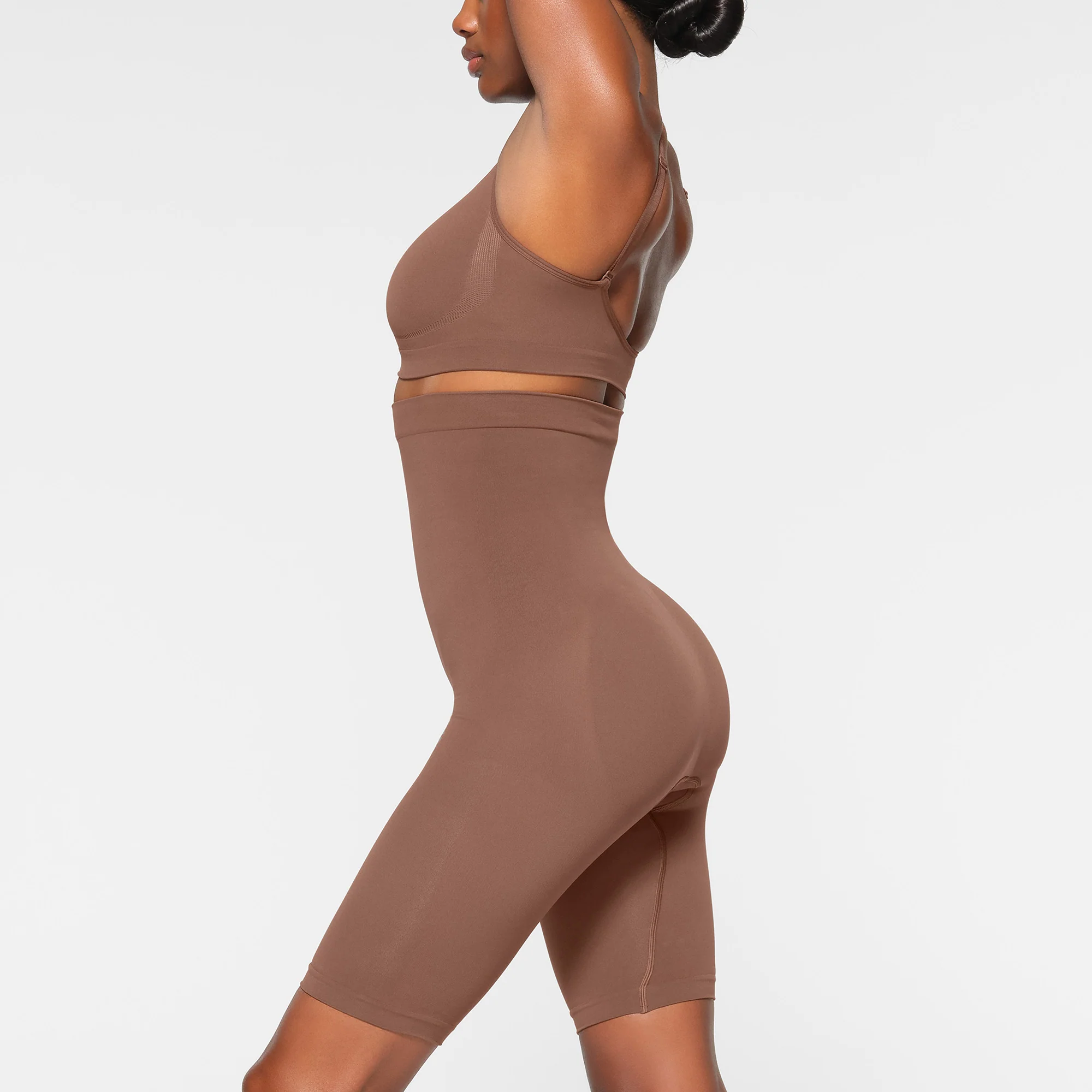 SEAMLESS SCULPT HIGH-WAISTED ABOVE THE KNEE SHORT | JASPER - Image 3
