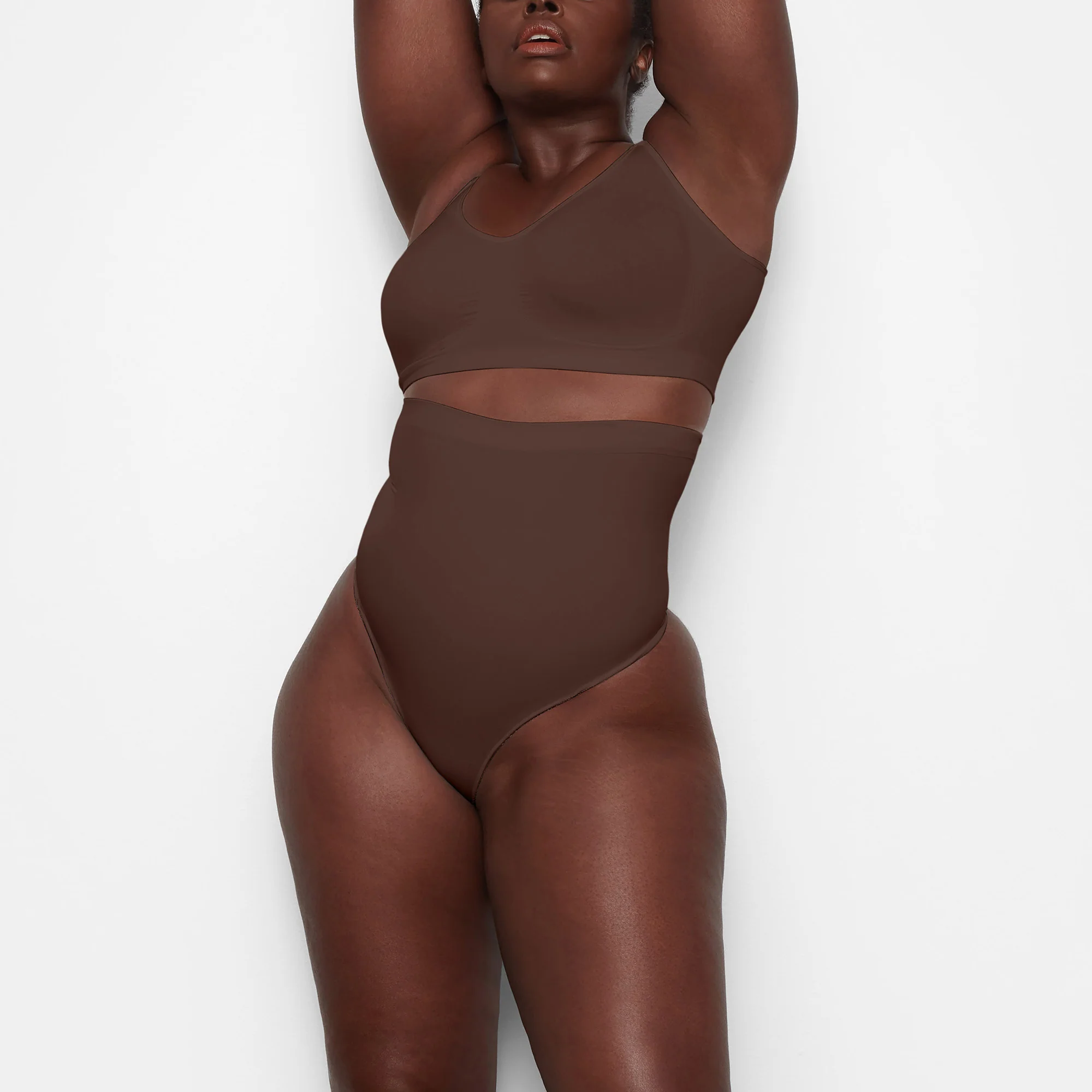 SEAMLESS SCULPT HIGH-WAISTED THONG | COCOA - Image 2