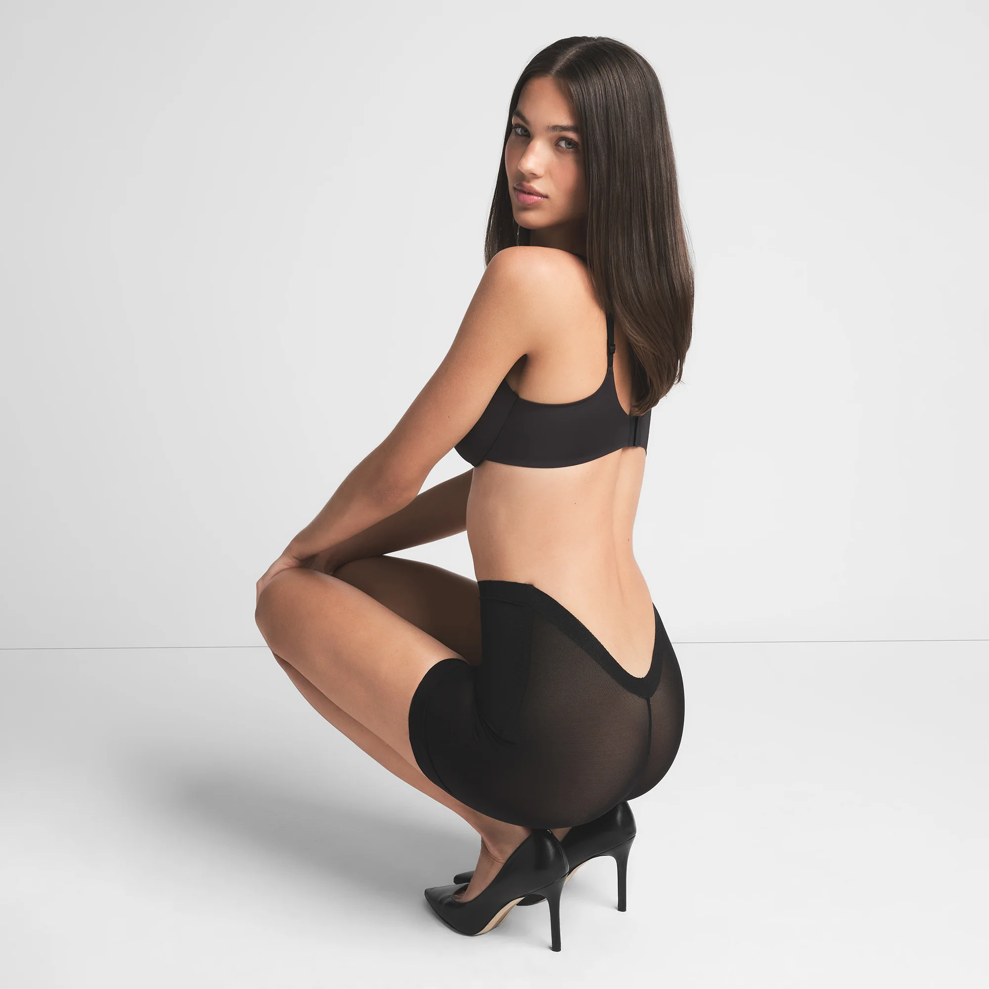 SHEER SCULPT LOW BACK SHORT | ONYX - Image 5