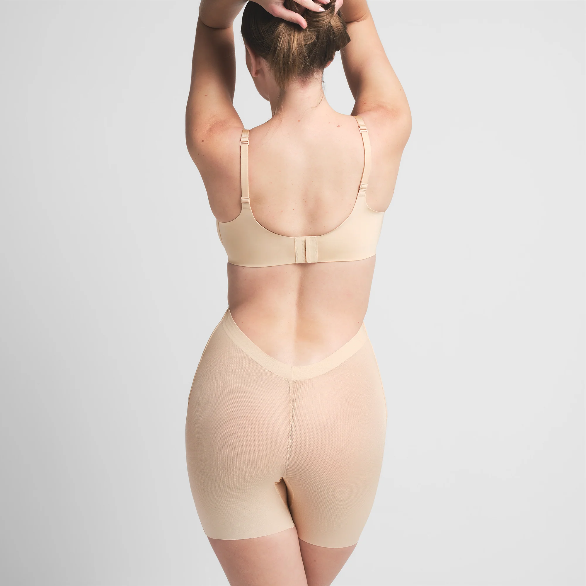 SHEER SCULPT LOW BACK SHORT | SAND - Image 4