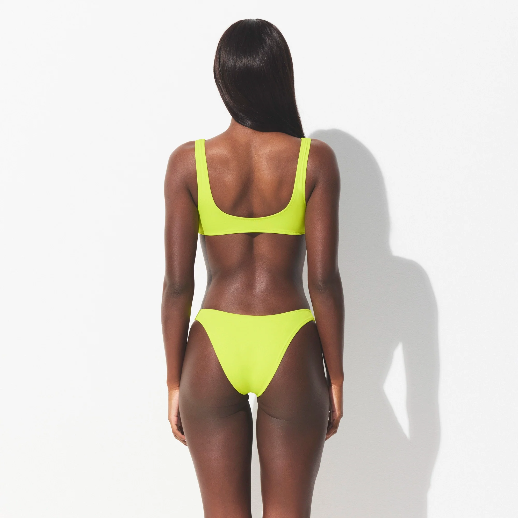 SIGNATURE SWIM PLUNGE BIKINI TOP | SPHENE - Image 4