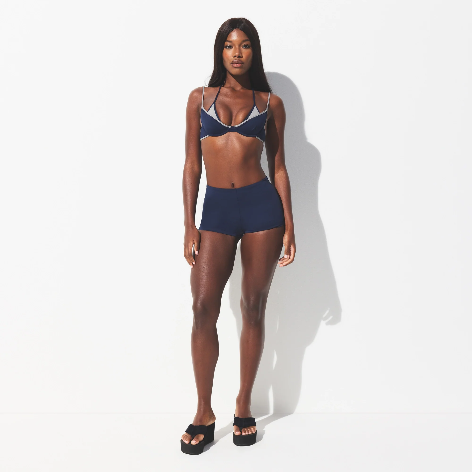 SIGNATURE SWIM SHORT BIKINI BOTTOM | NAVY - Image 2