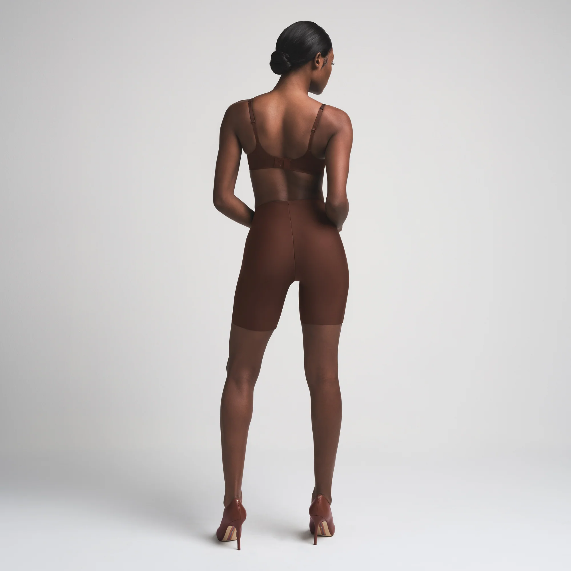 SKIMS BODY BUTT ENHANCING PADDED SHORT | COCOA - Image 8
