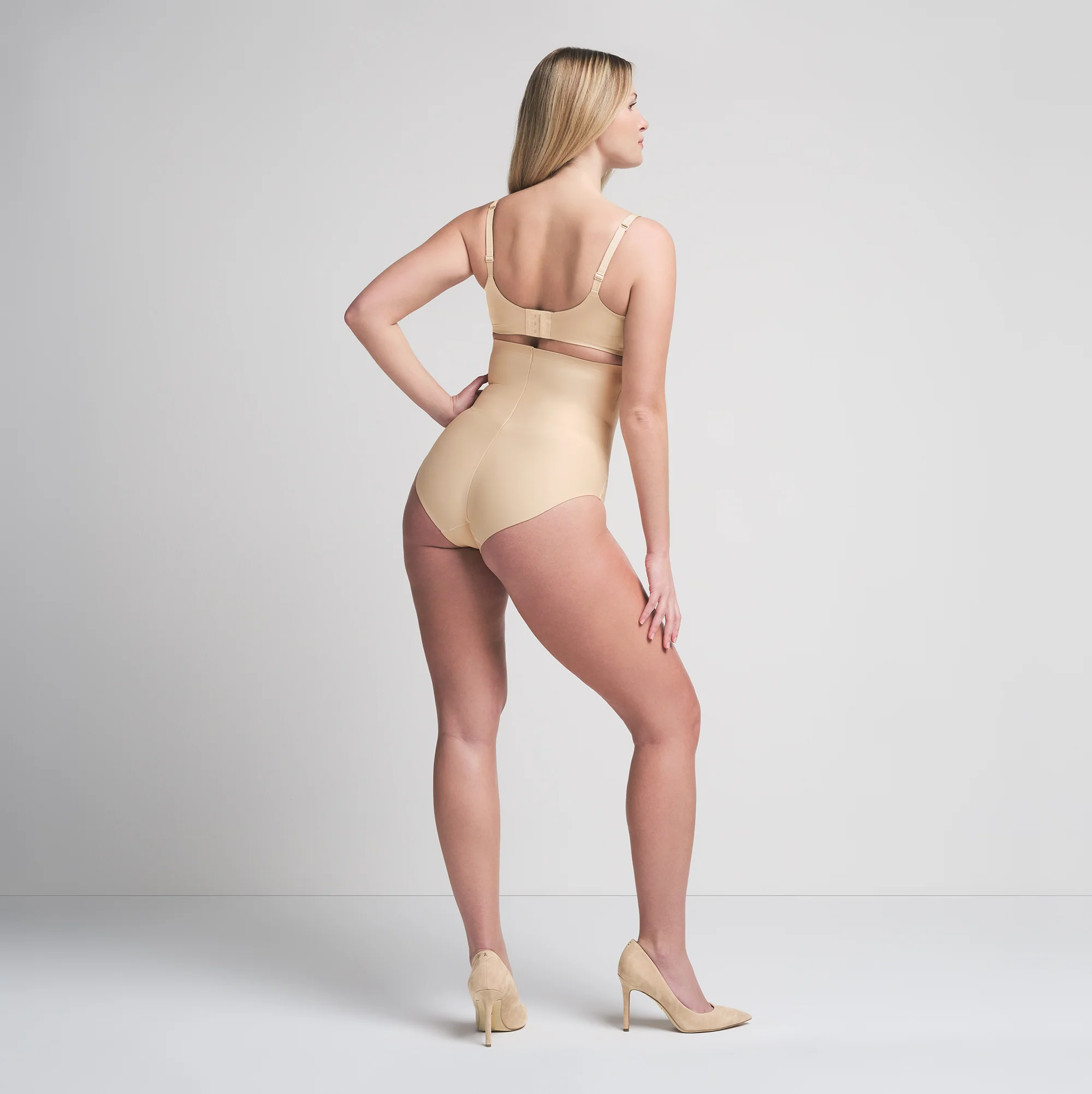 SKIMS BODY CORE SCULPT HIGH-WAISTED BRIEF | SAND - Image 6