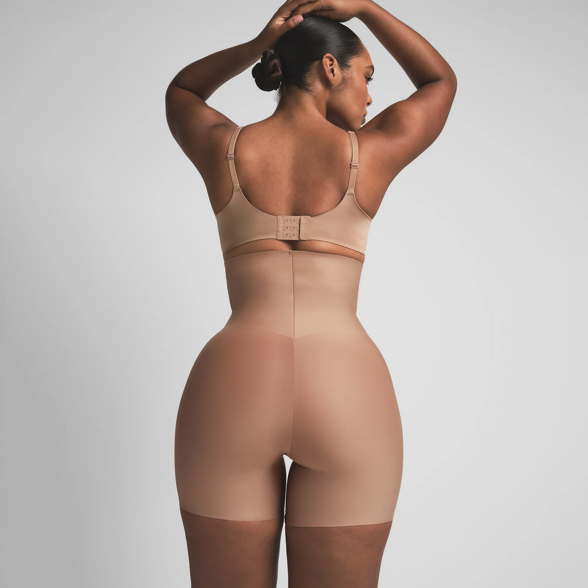 SKIMS BODY CORE SCULPT HIGH-WAISTED SHORT | SIENNA - Image 5