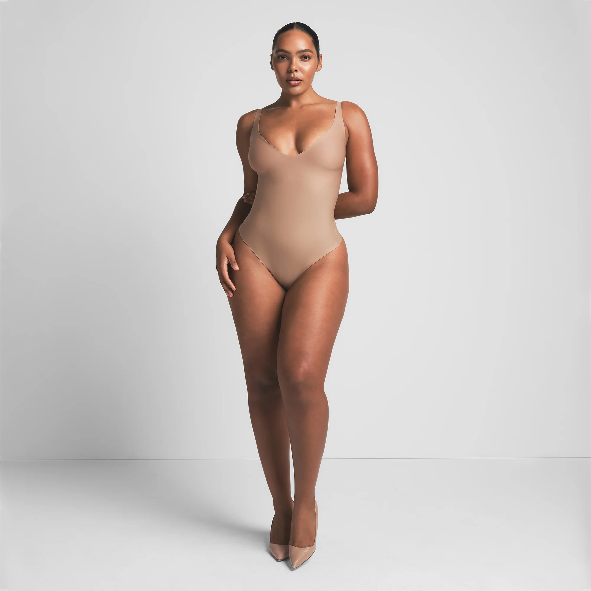 SKIMS BODY CORE SCULPT PLUNGE THONG BODYSUIT | SIENNA - Image 2