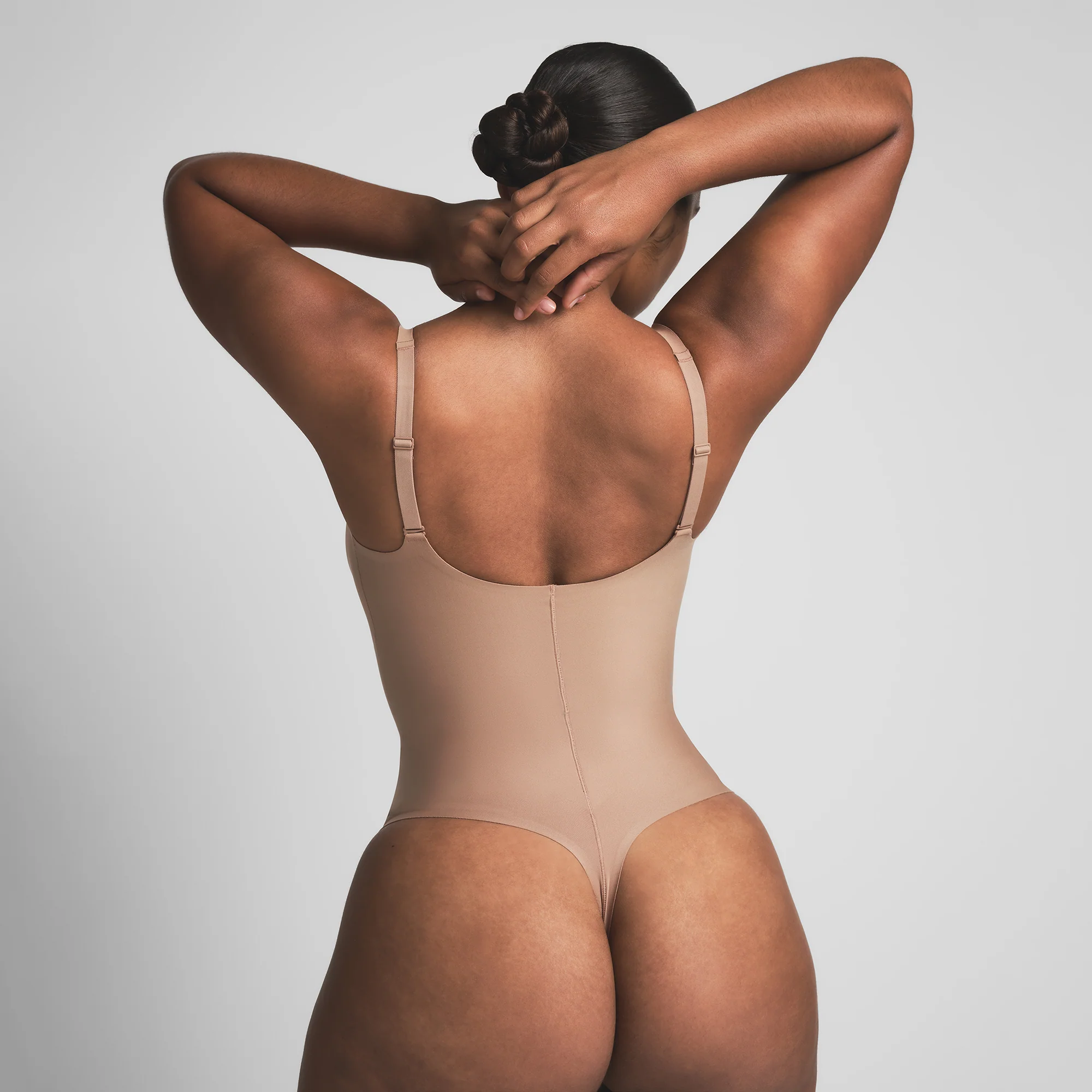 SKIMS BODY CORE SCULPT PLUNGE THONG BODYSUIT | SIENNA - Image 5