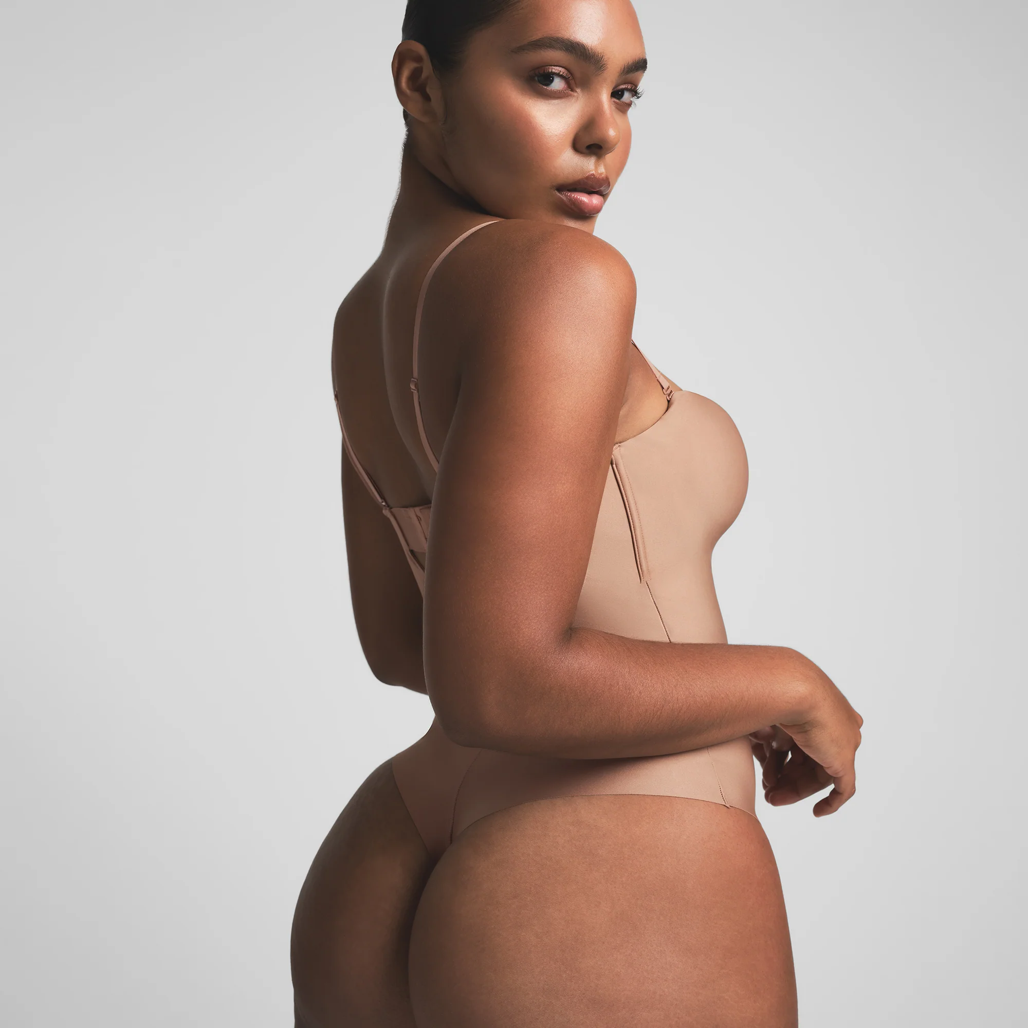 SKIMS BODY UNDERWIRE THONG BODYSUIT | SIENNA - Image 4