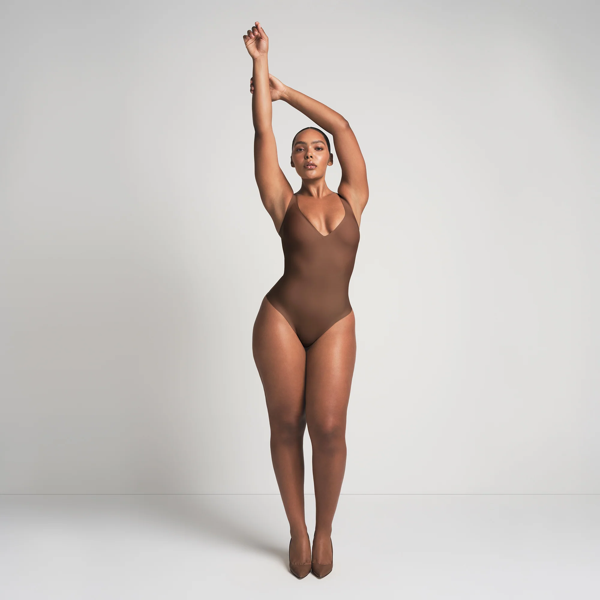 SKIMS BODY UNLINED PLUNGE THONG BODYSUIT | JASPER - Image 5