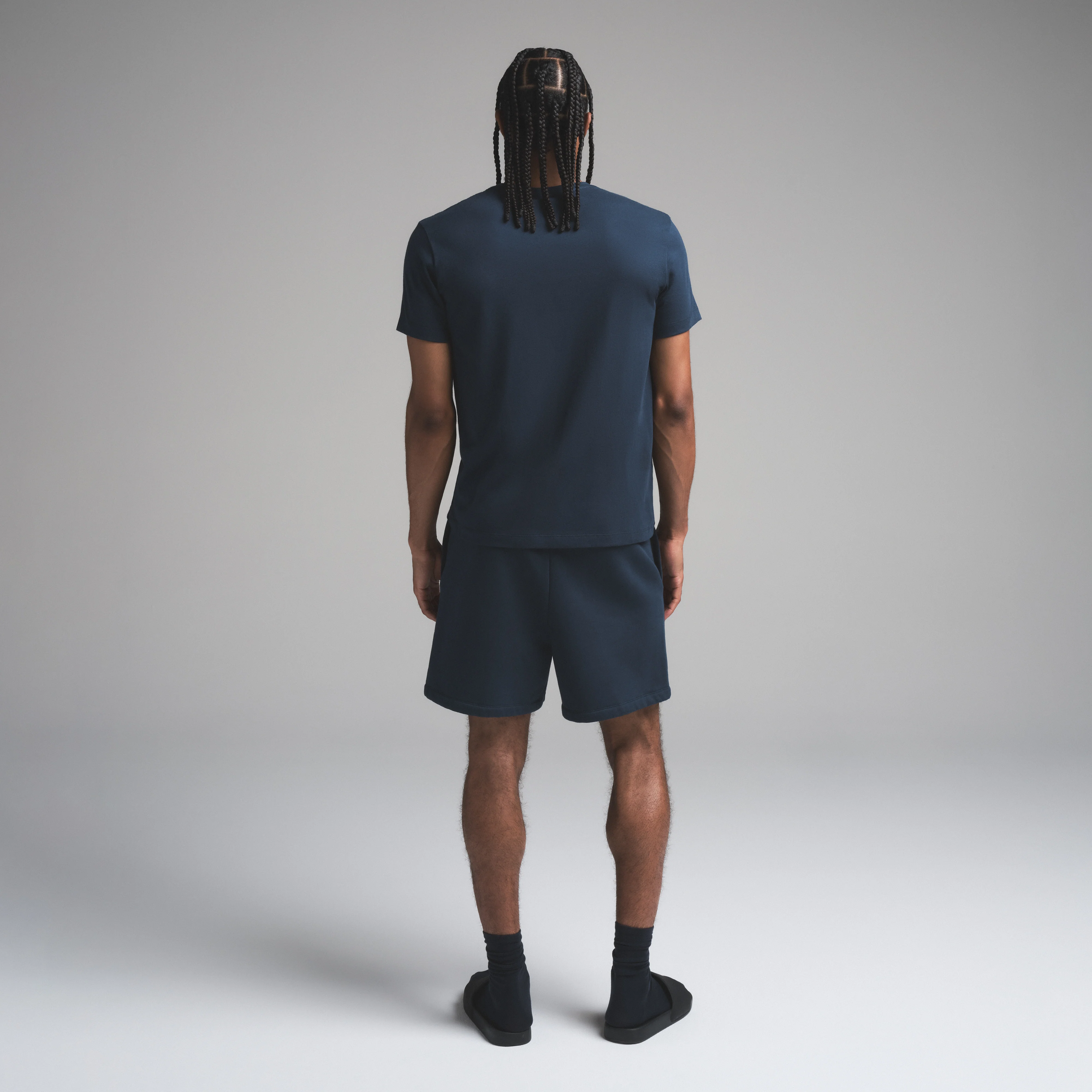 SKIMS COTTON MENS CLASSIC T-SHIRT | NAVY - Image 5