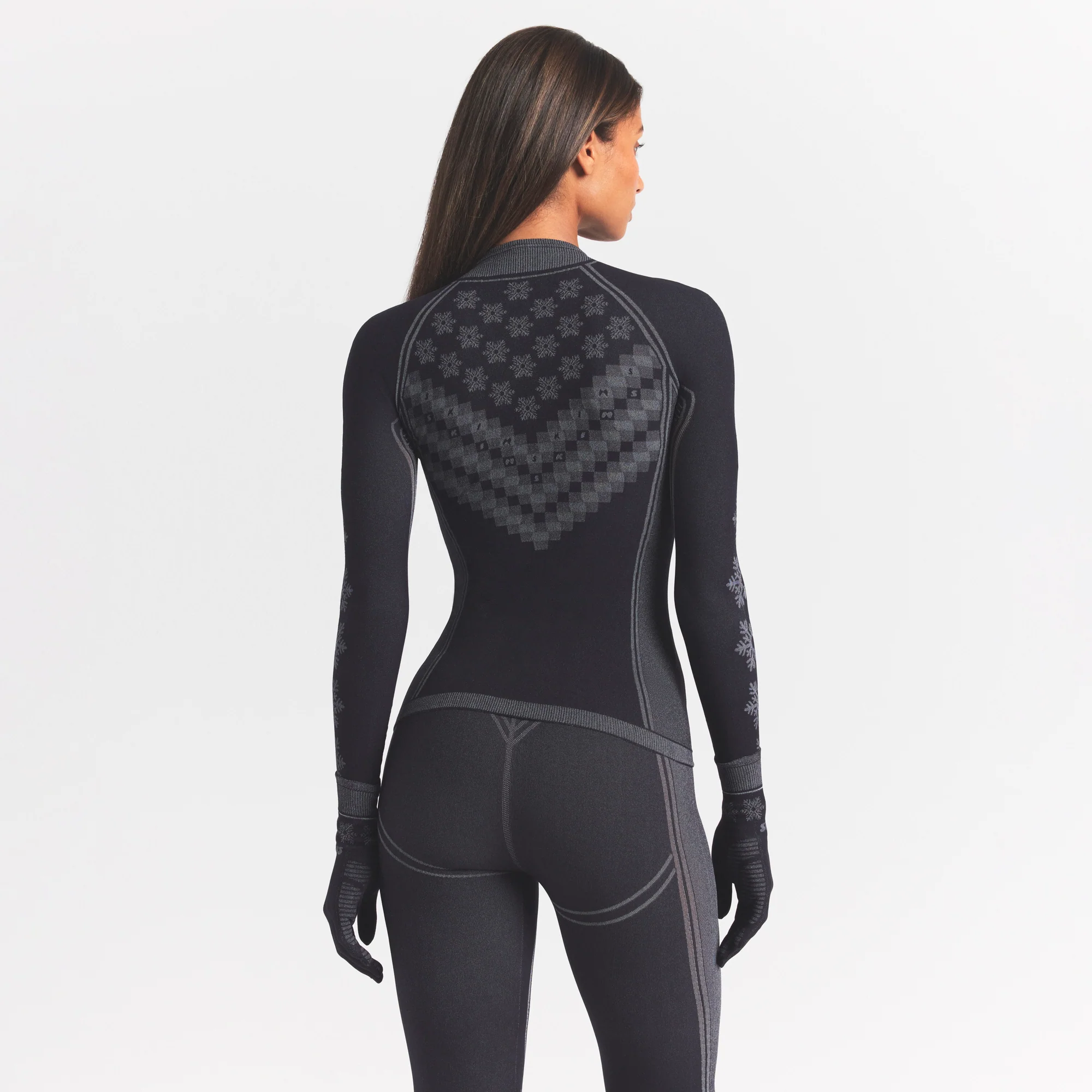 SKIMS FIRST LAYERS HALF ZIP LONG SLEEVE | OBSIDIAN WINTER FAIR ISLE - Image 4