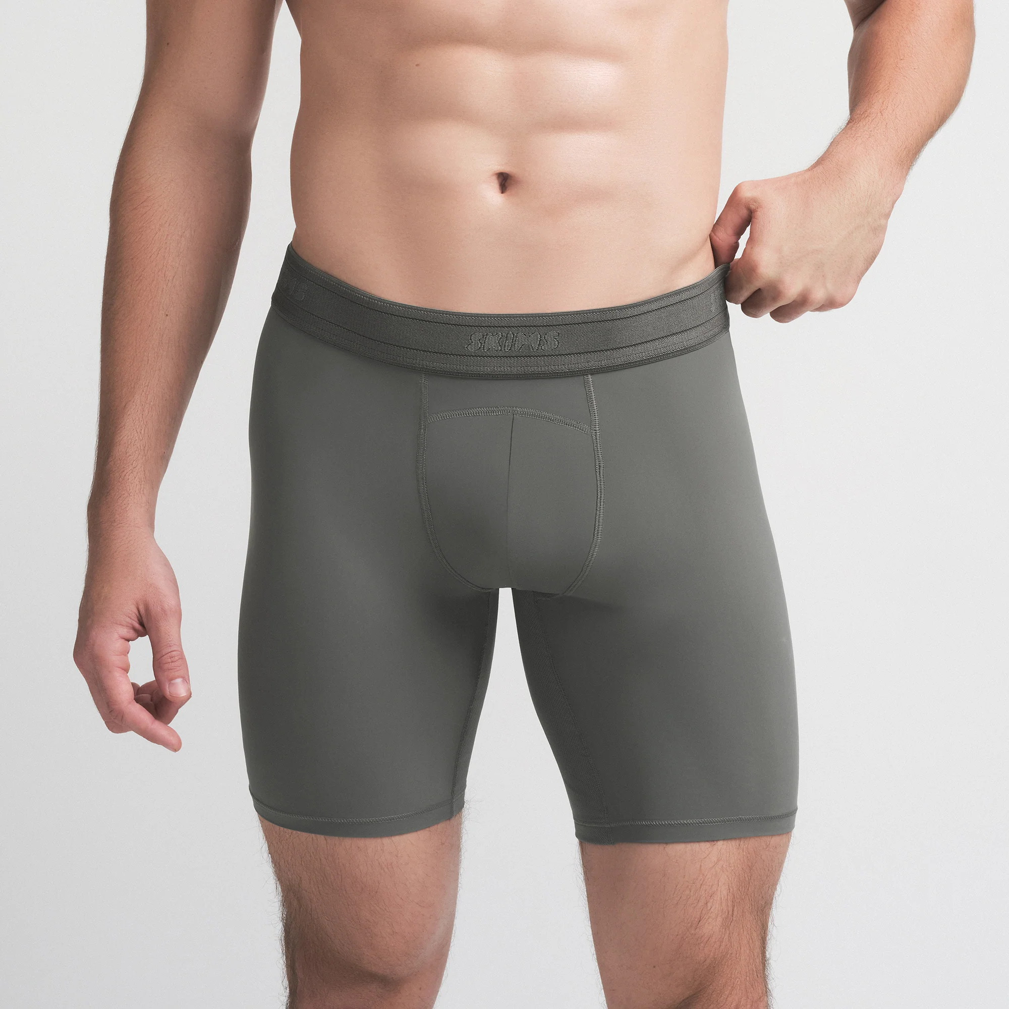 SKIMS FLEX MENS 7" BOXER BRIEF | GUNMETAL - Image 3