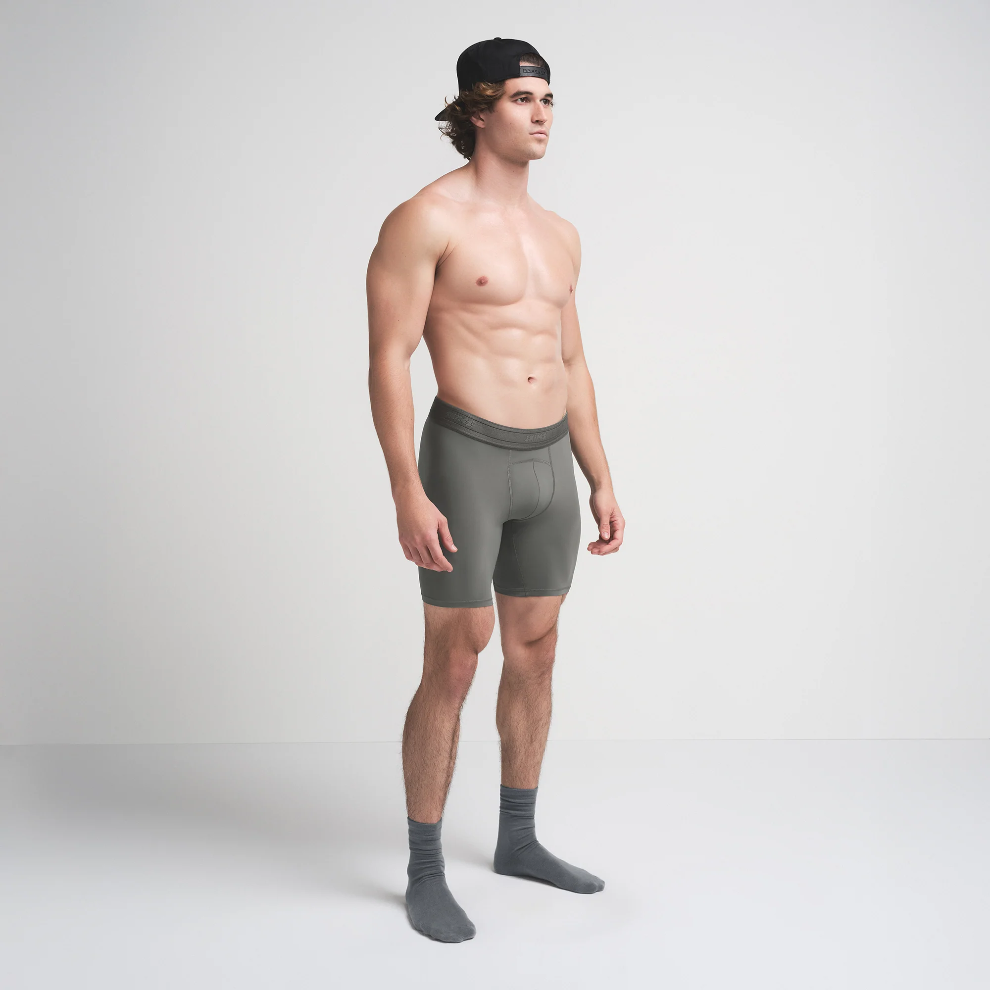 SKIMS FLEX MENS 7" BOXER BRIEF | GUNMETAL - Image 4