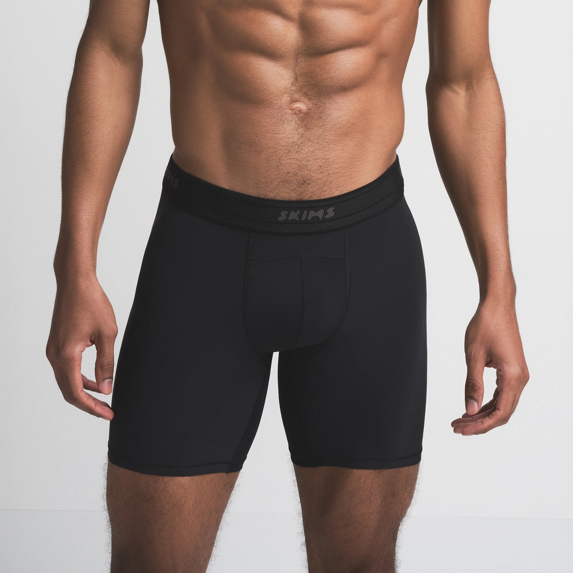 SKIMS FLEX MENS 7" BOXER BRIEF | OBSIDIAN - Image 4