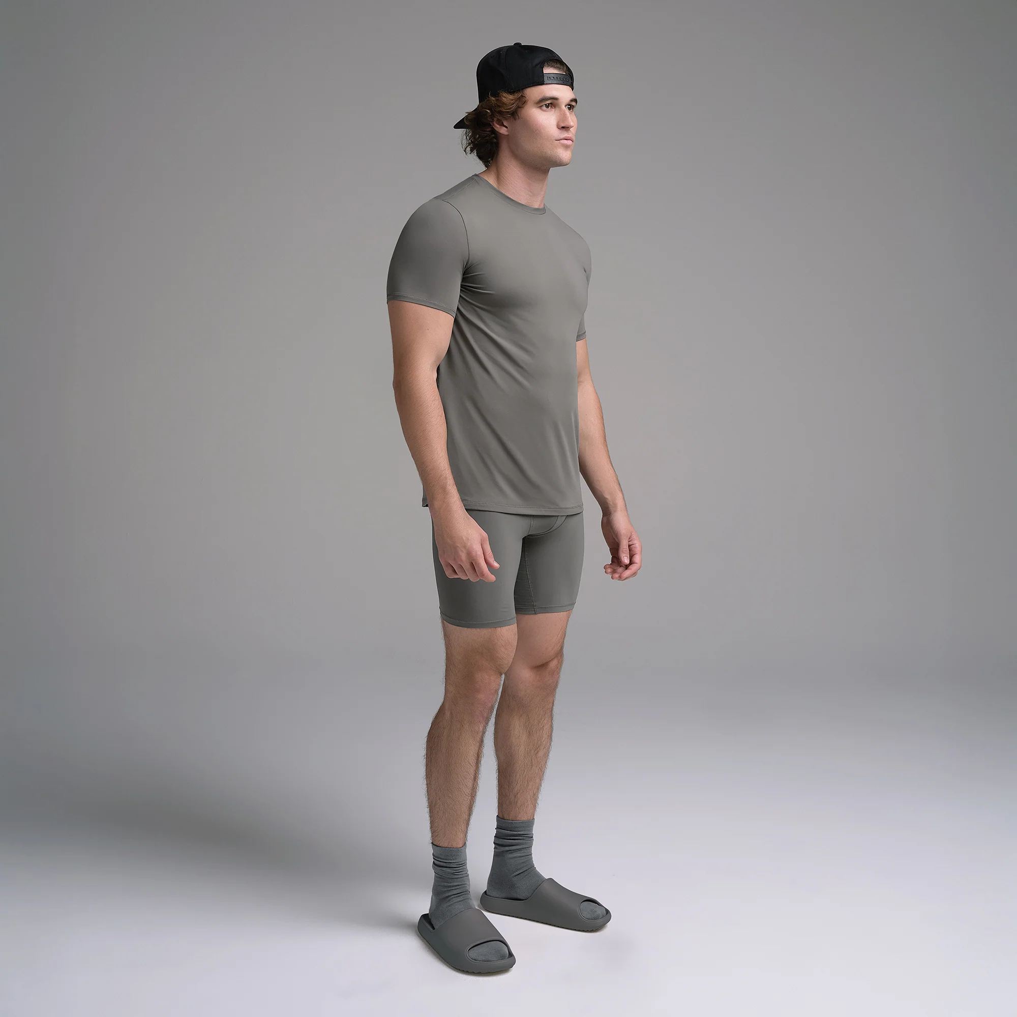 SKIMS FLEX MENS T-SHIRT | GUNMETAL - Image 4
