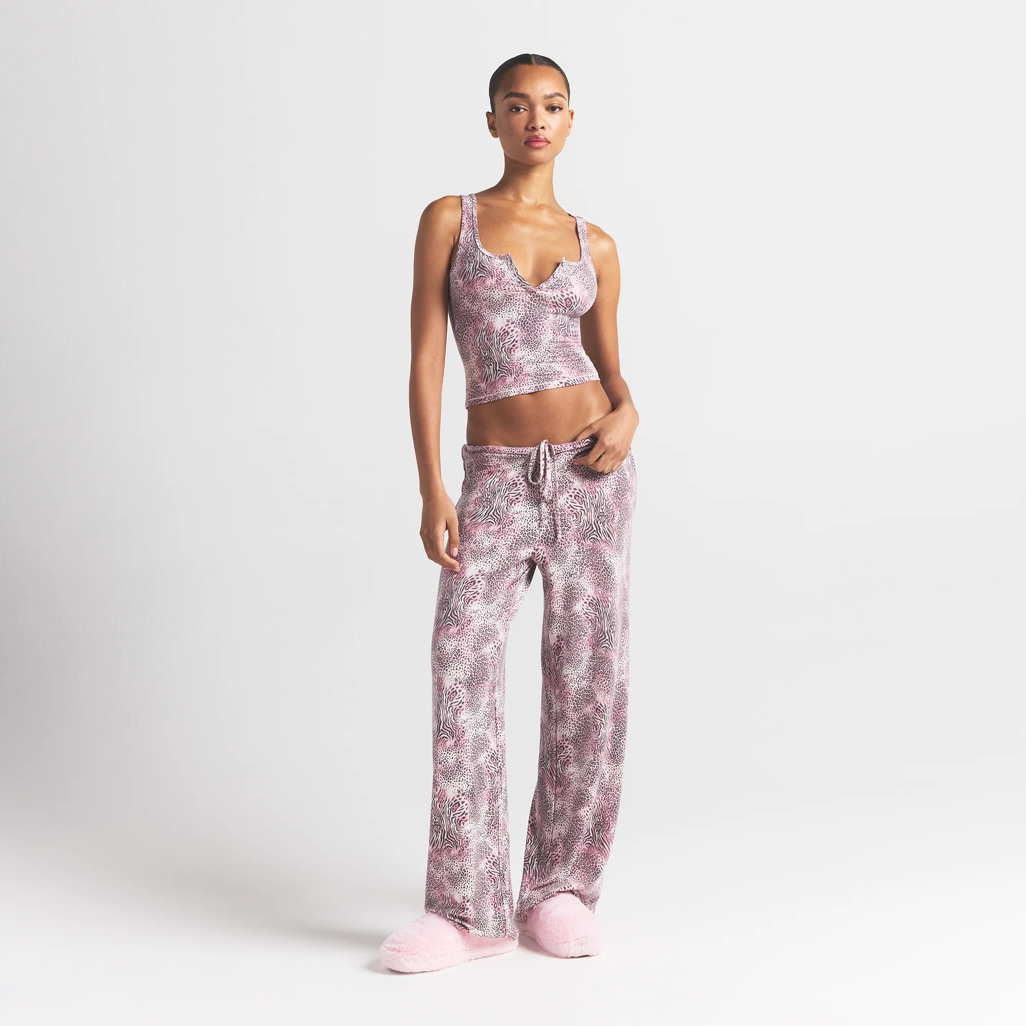SKIMS SLEEP HENLEY TANK | BLOOM MINI MULTI ANIMAL - Image 2