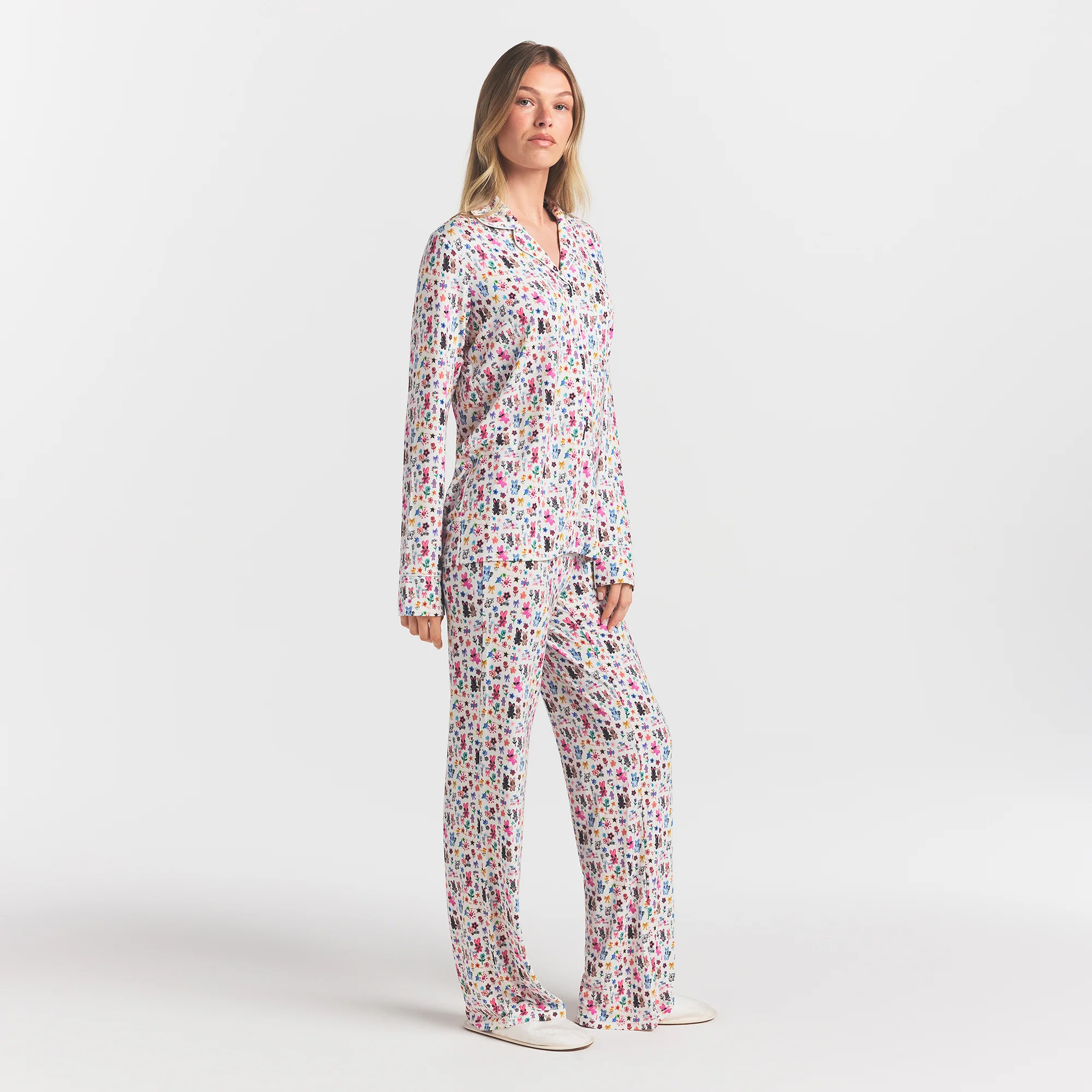 SKIMS SLEEP LONG SLEEVE BUTTON UP SET | MARBLE COOL BUNNY - Image 4