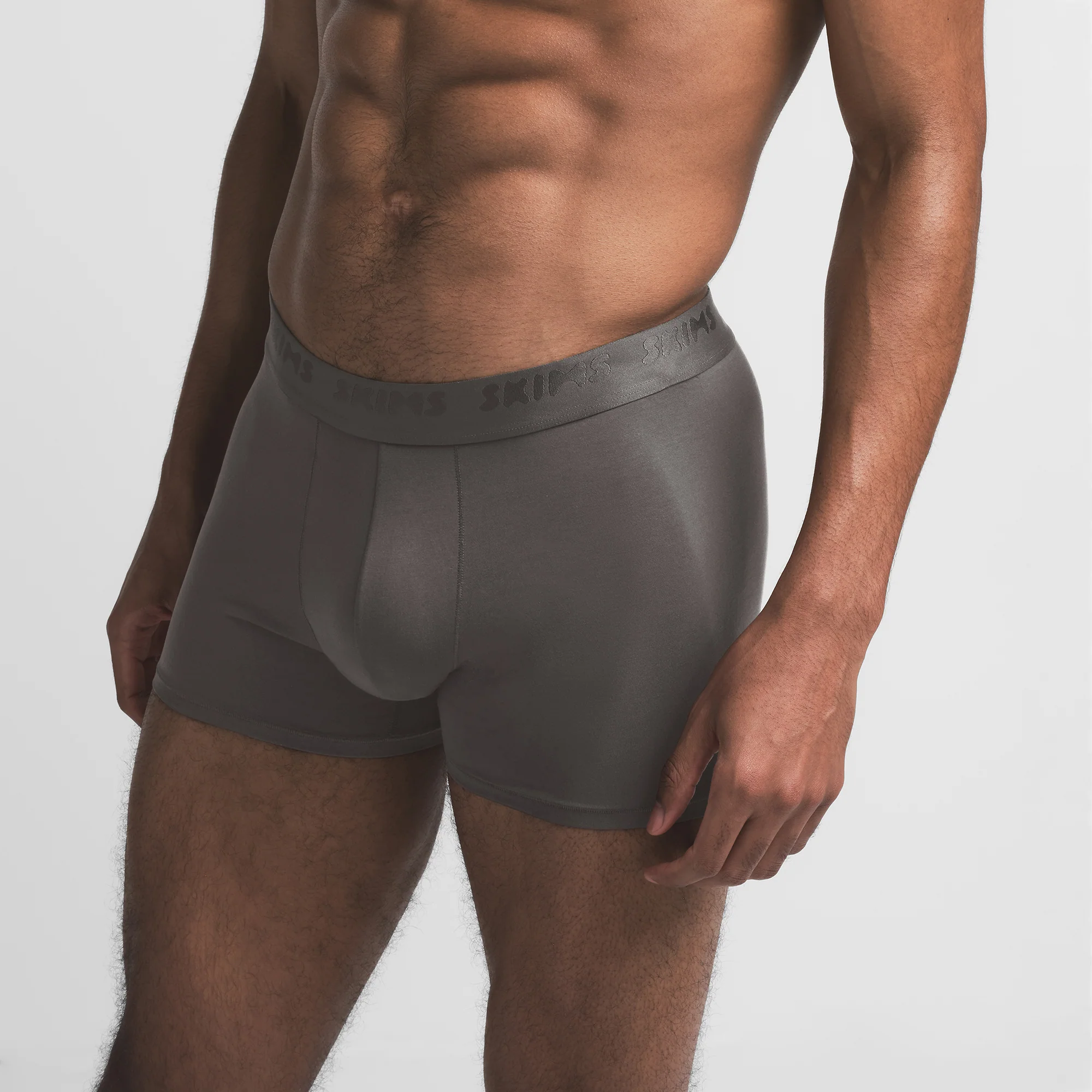 SKIMS STRETCH MENS 3" BOXER BRIEF | GUNMETAL - Image 3