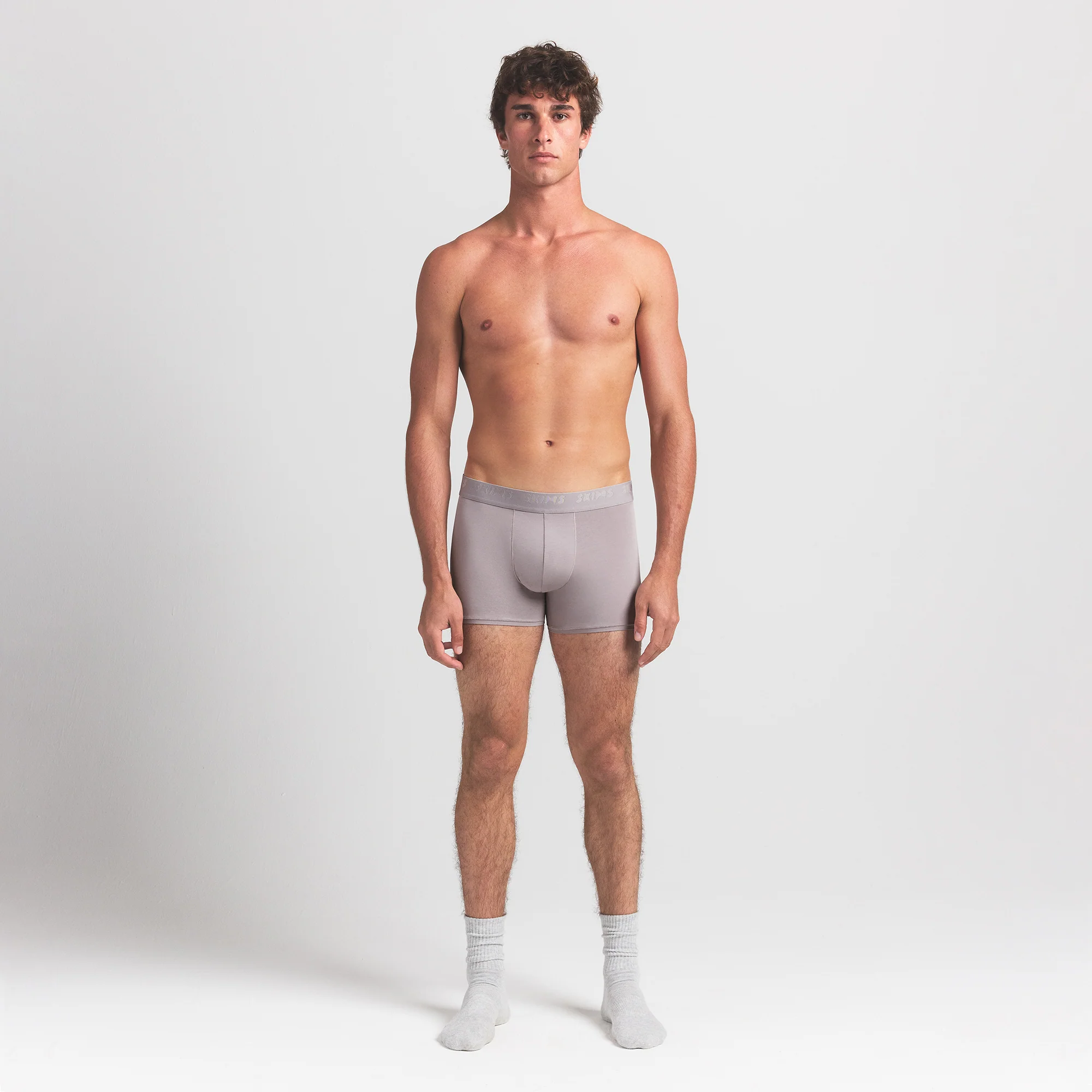 SKIMS STRETCH MENS 3" BOXER BRIEF | OYSTER - Image 2