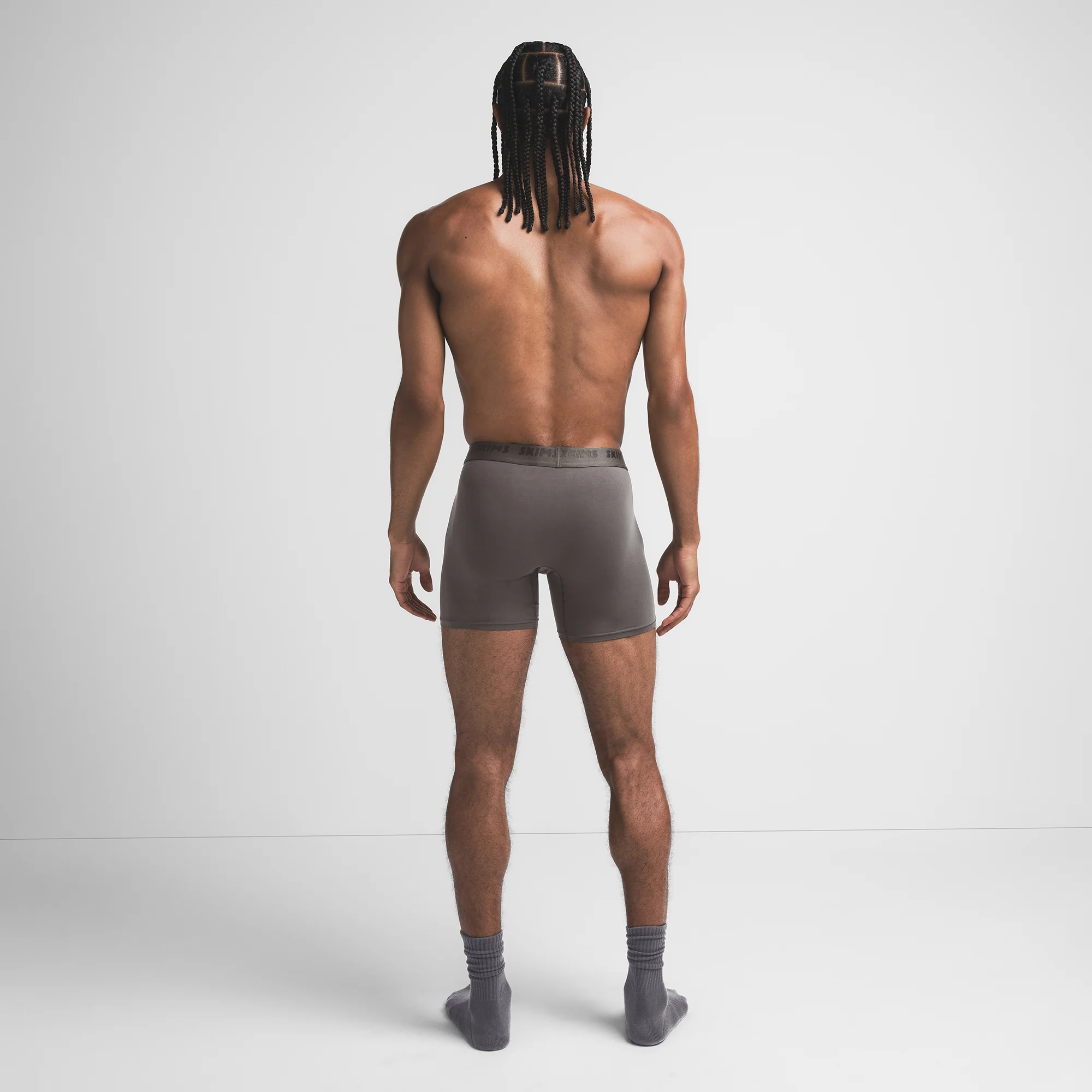 SKIMS STRETCH MENS 5" BOXER BRIEF | GUNMETAL - Image 5