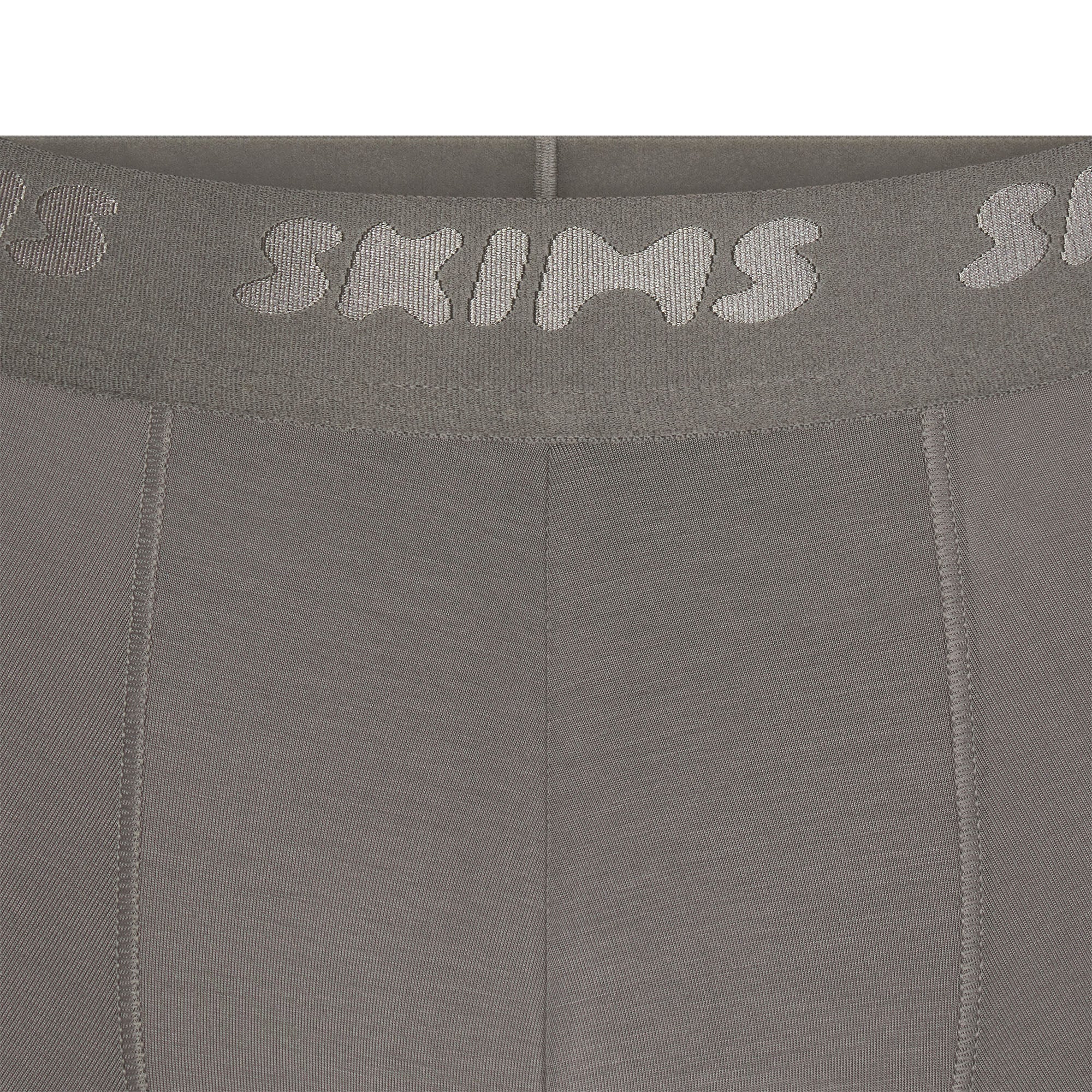 SKIMS STRETCH MENS 5" BOXER BRIEF | GUNMETAL - Image 7