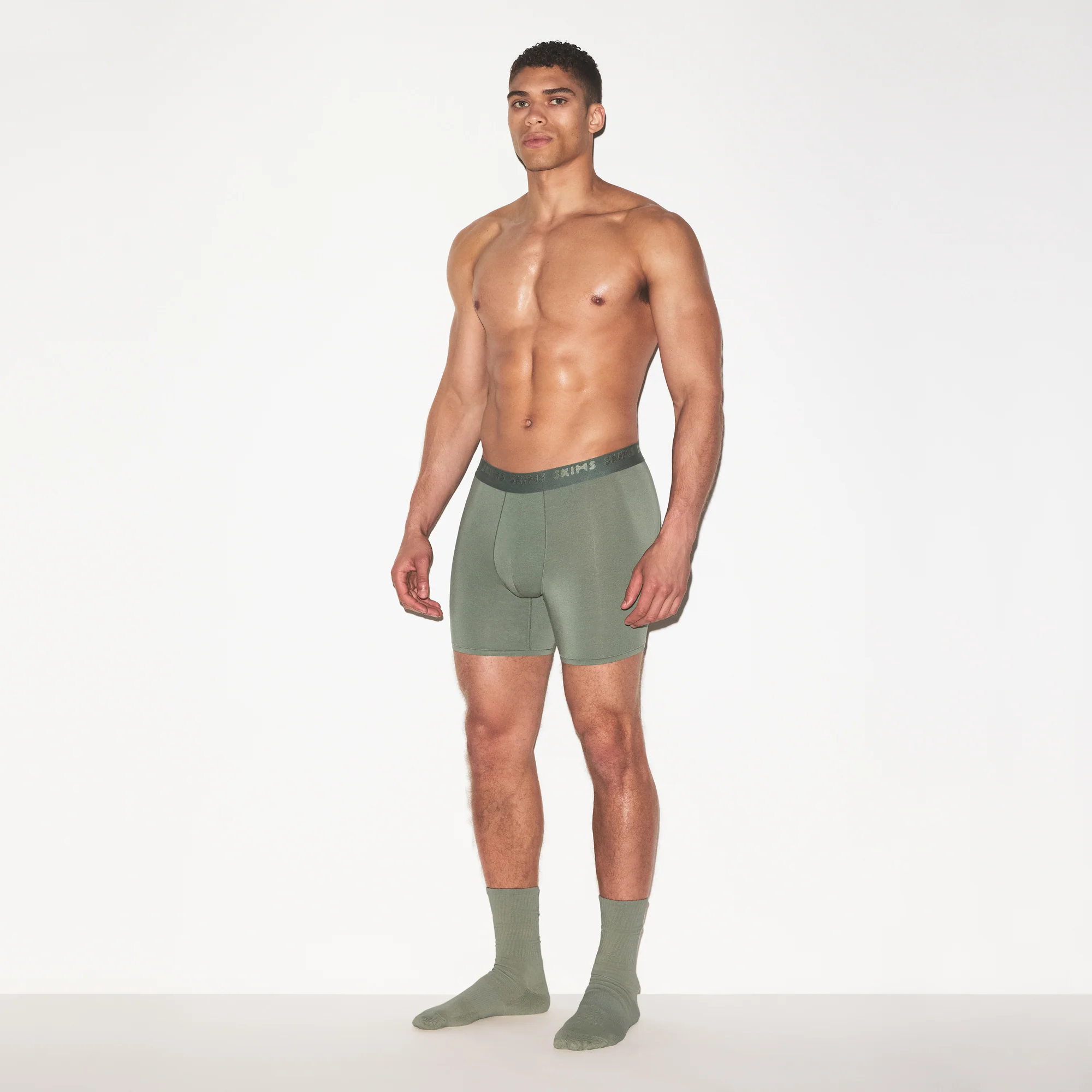SKIMS STRETCH MENS 5" BOXER BRIEF | LAUREL - Image 3