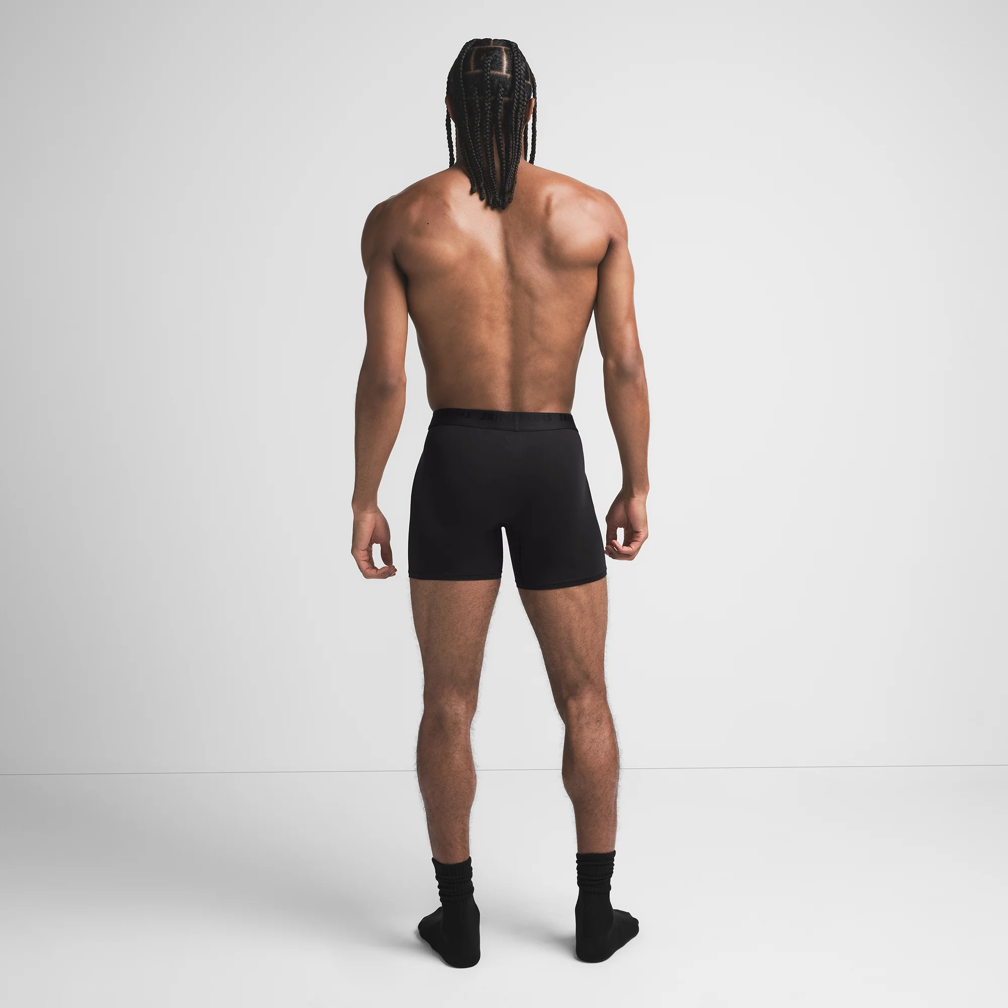 SKIMS STRETCH MENS 5" BOXER BRIEF | OBSIDIAN - Image 5
