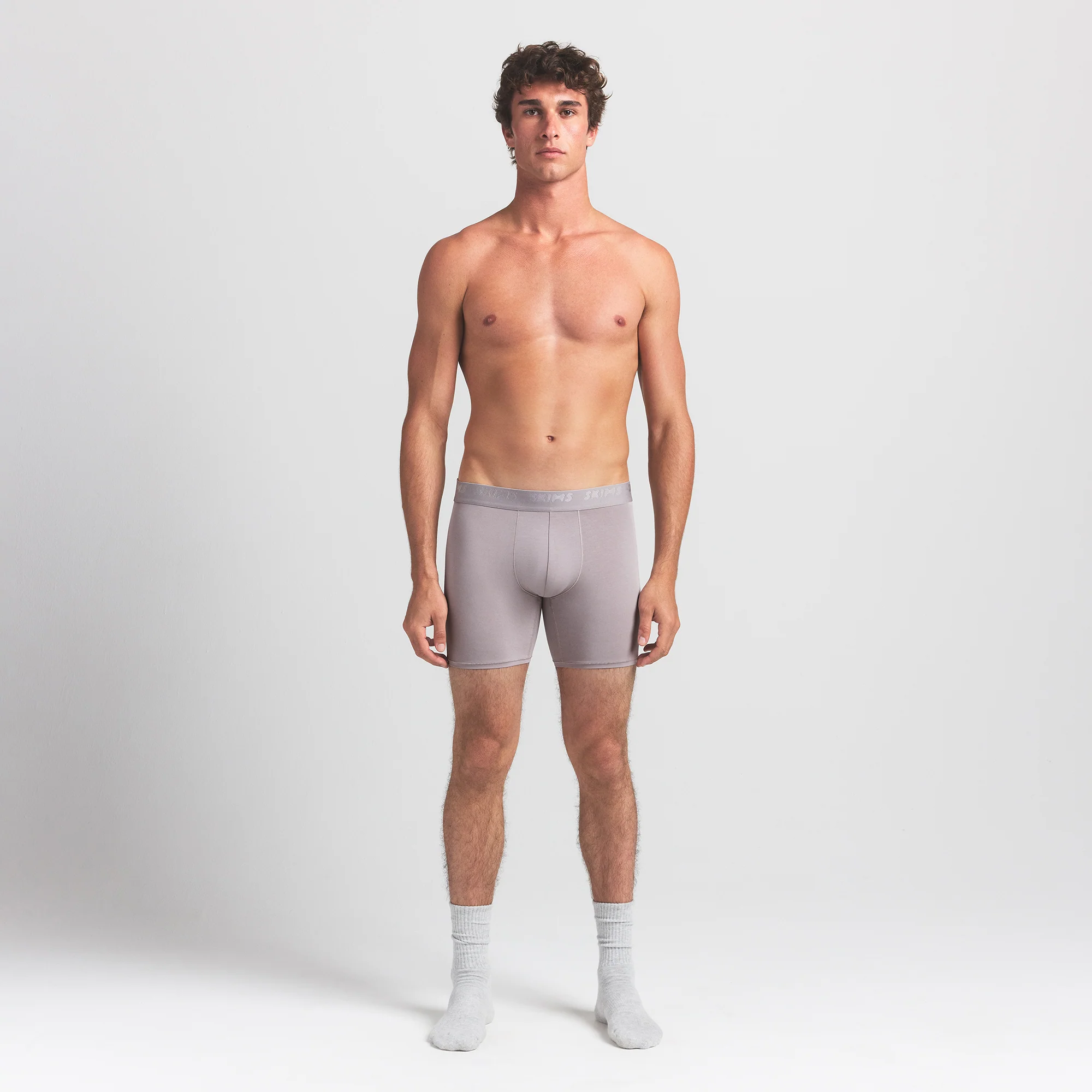 SKIMS STRETCH MENS 5" BOXER BRIEF | OYSTER - Image 2